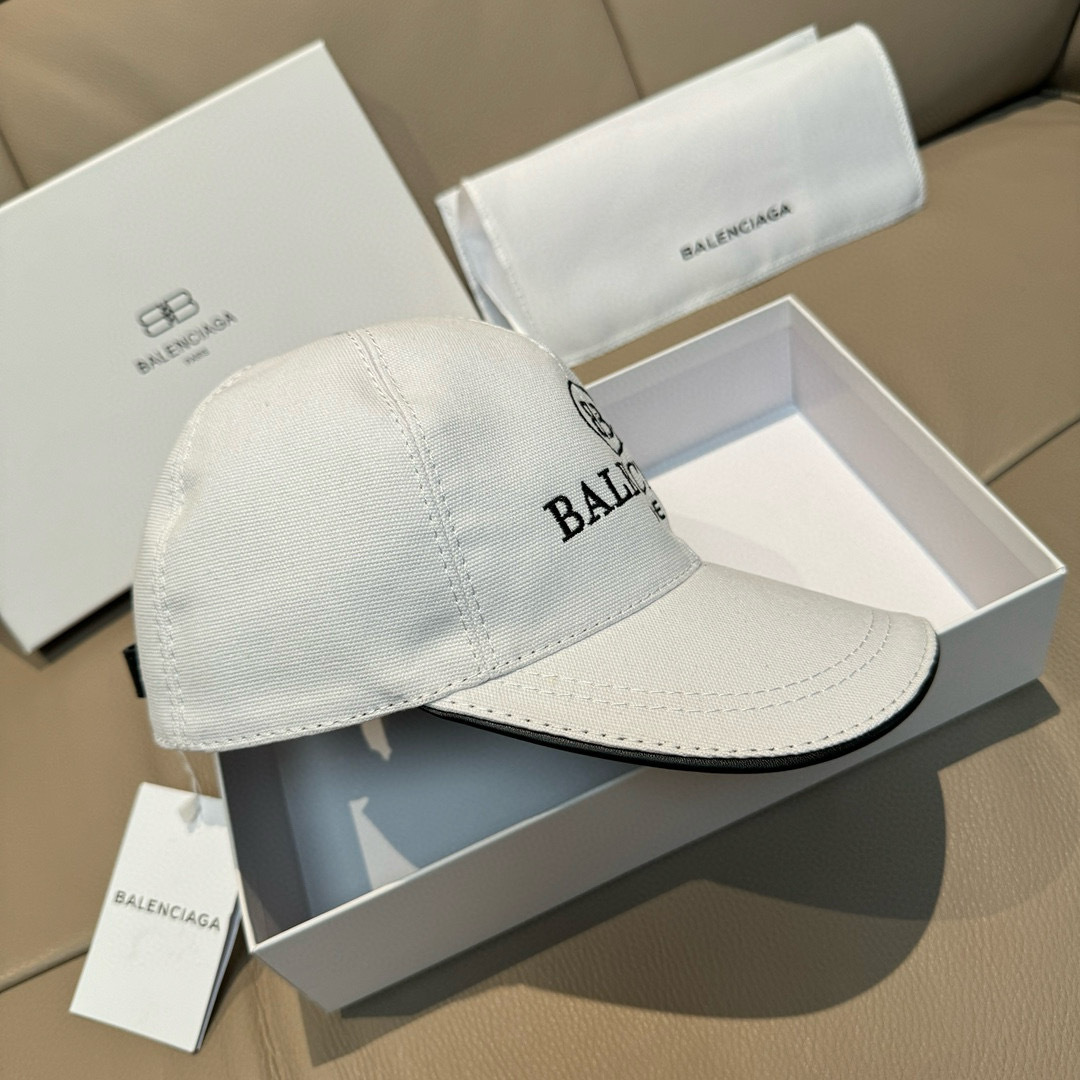 BALENCIAGA 原單 男款 BB刺繡LOGO棒球帽 白色潮流帽| 11 BALENCIAGA 原單 男款 BB刺繡LOGO棒球帽 白色潮流帽
