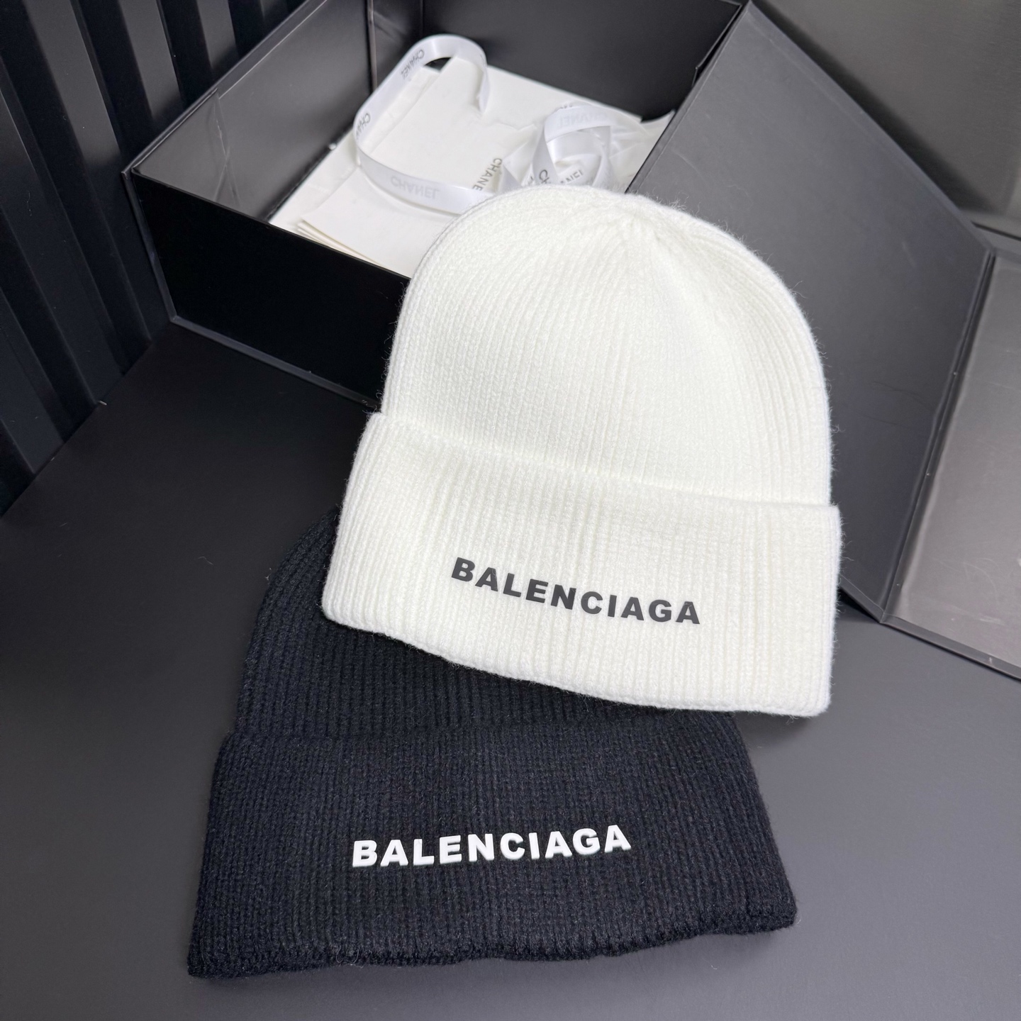BALENCIAGA 高仿 男女款 LOGO針織毛帽 冬季保暖帽| 9 BALENCIAGA 高仿 男女款 LOGO針織毛帽 冬季保暖帽
