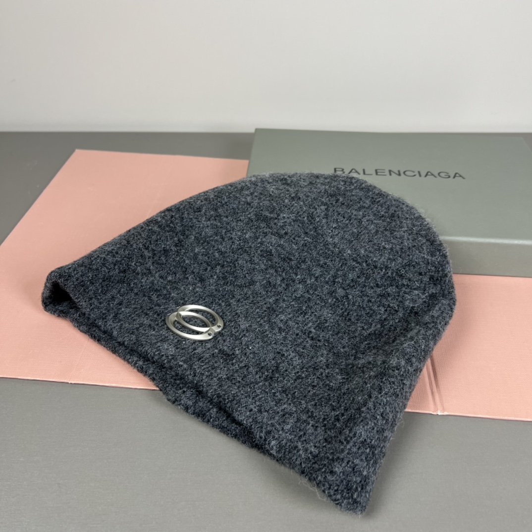 BALENCIAGA 原單 男女款 LOGO針織毛帽 保暖潮流帽| 10 BALENCIAGA 原單 男女款 LOGO針織毛帽 保暖潮流帽