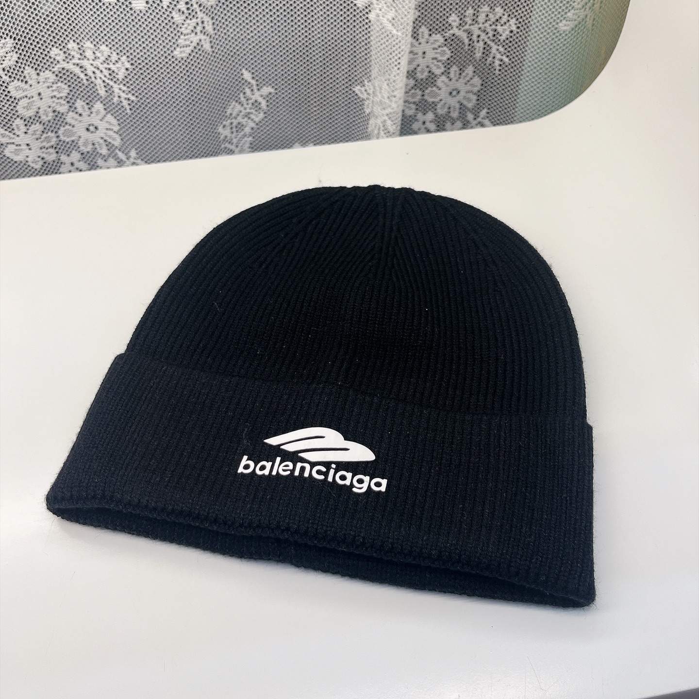 BALENCIAGA 高仿 男女款 LOGO針織短帽 冬季潮流帽| 10 BALENCIAGA 高仿 男女款 LOGO針織短帽 冬季潮流帽