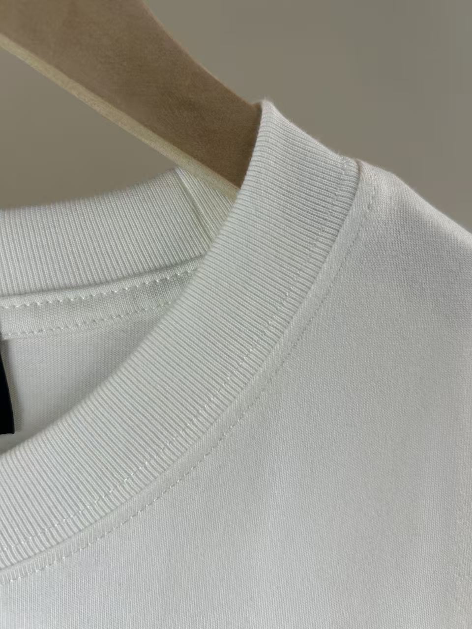 Balenciaga 高仿 男款簡約LOGO短袖T恤 百搭潮流設計上衣| 15 Balenciaga 高仿 男款簡約LOGO短袖T恤 百搭潮流設計上衣