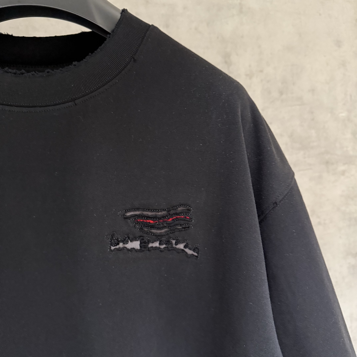 Balenciaga 一比一極簡刺繡Logo寬鬆短袖T恤 潮流百搭款| 10 Balenciaga 一比一極簡刺繡Logo寬鬆短袖T恤 潮流百搭款
