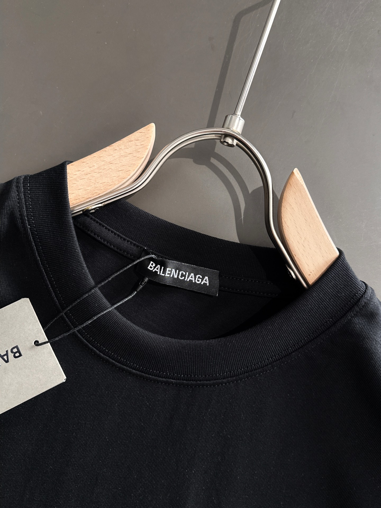 Balenciaga 精緻版 男款立體Logo短袖T恤 極簡潮流百搭款| 12 Balenciaga 精緻版 男款立體Logo短袖T恤 極簡潮流百搭款