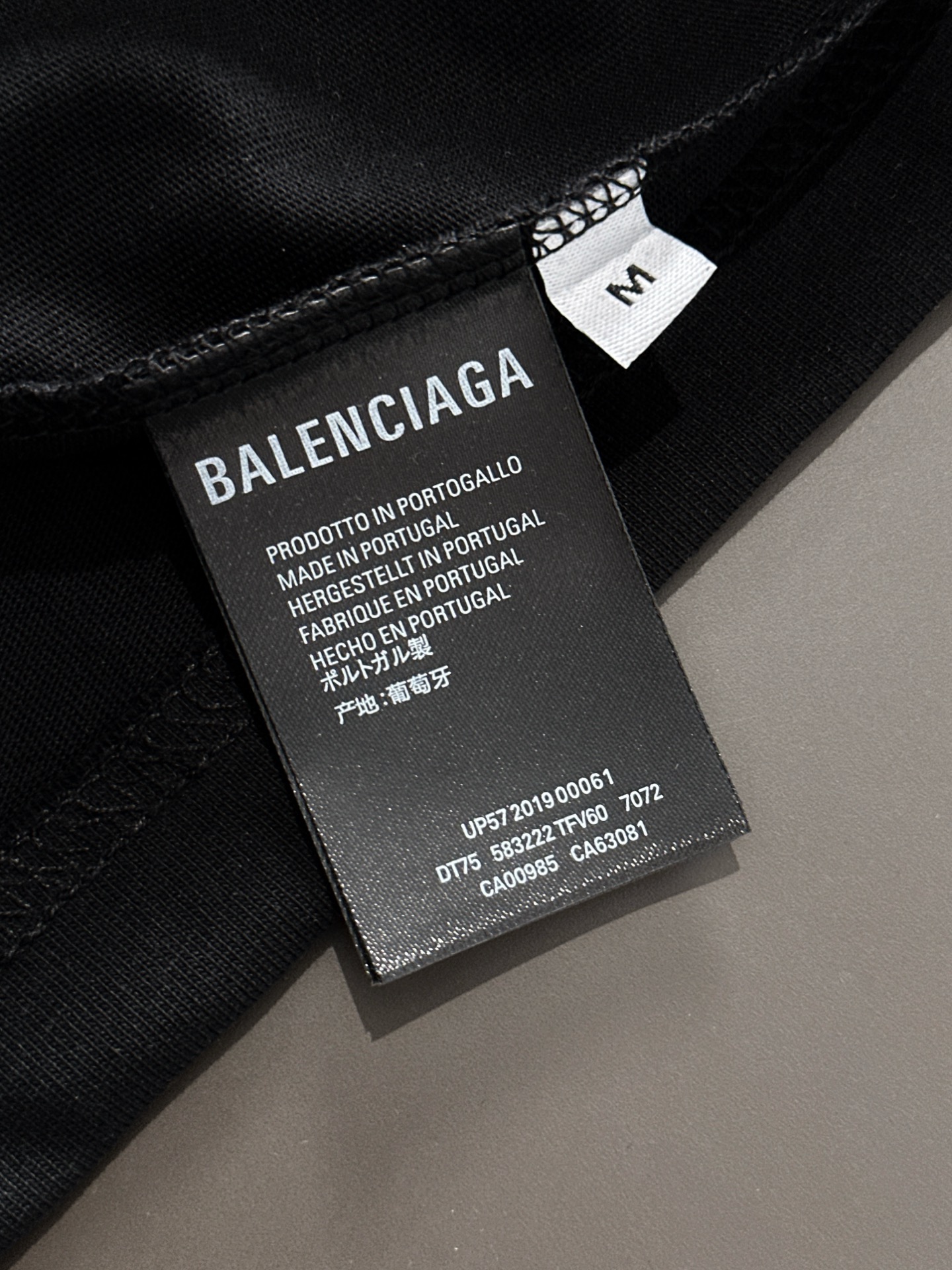 Balenciaga 精緻版 男款立體Logo短袖T恤 極簡潮流百搭款| 11 Balenciaga 精緻版 男款立體Logo短袖T恤 極簡潮流百搭款