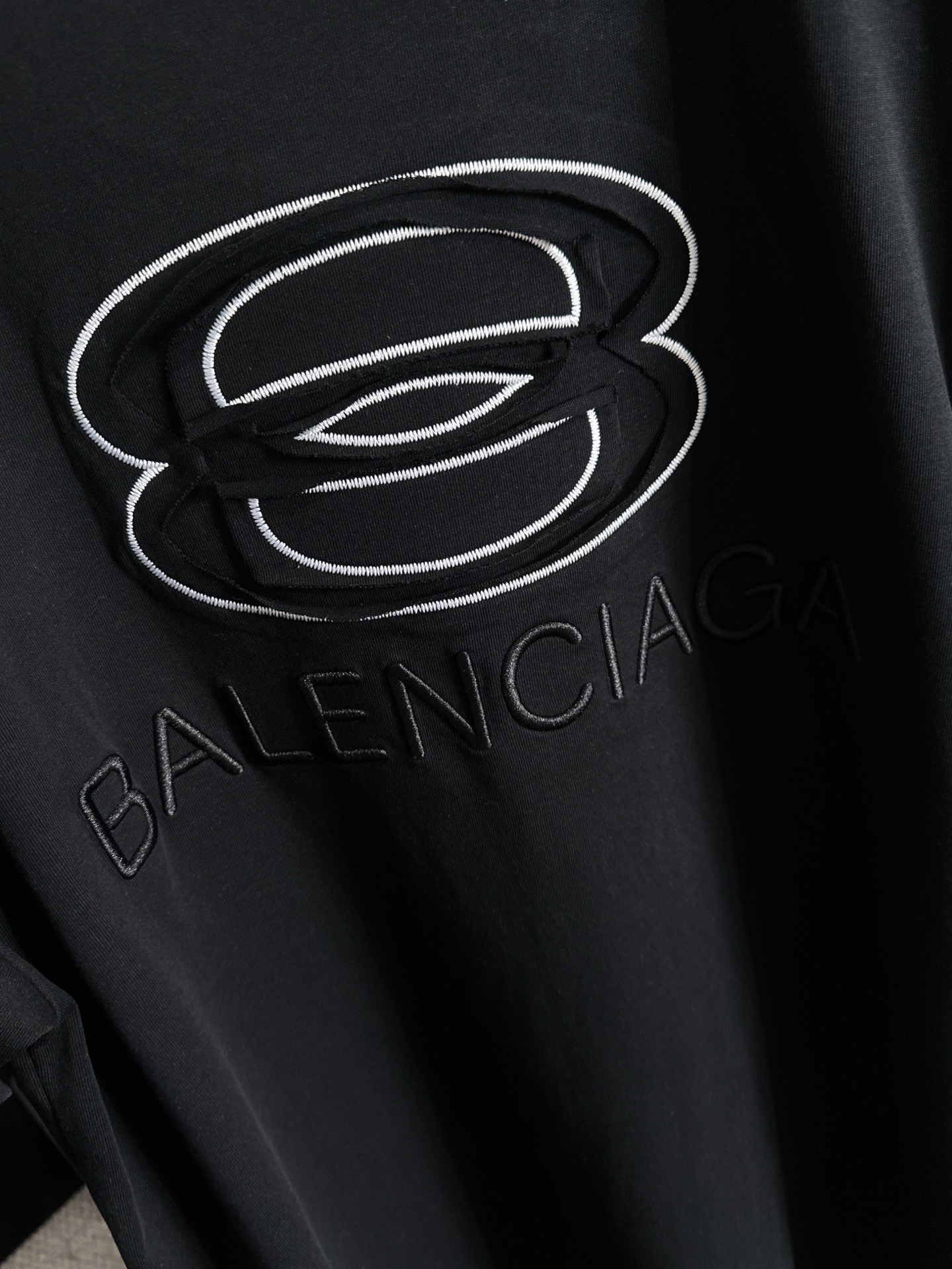 Balenciaga 精緻版 男款立體Logo短袖T恤 極簡潮流百搭款| 9 Balenciaga 精緻版 男款立體Logo短袖T恤 極簡潮流百搭款
