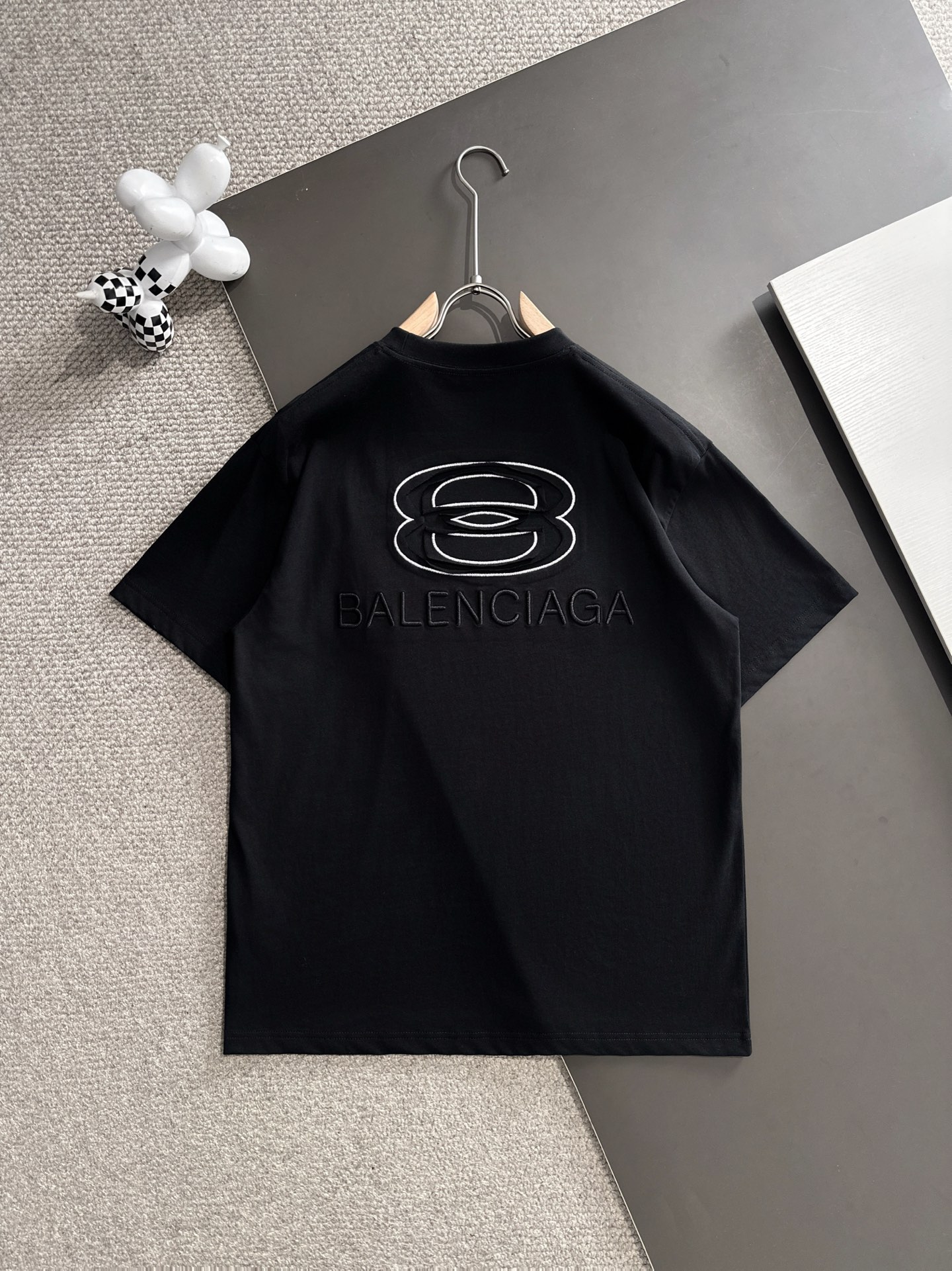 Balenciaga 精緻版 男款立體Logo短袖T恤 極簡潮流百搭款| 7 Balenciaga 精緻版 男款立體Logo短袖T恤 極簡潮流百搭款