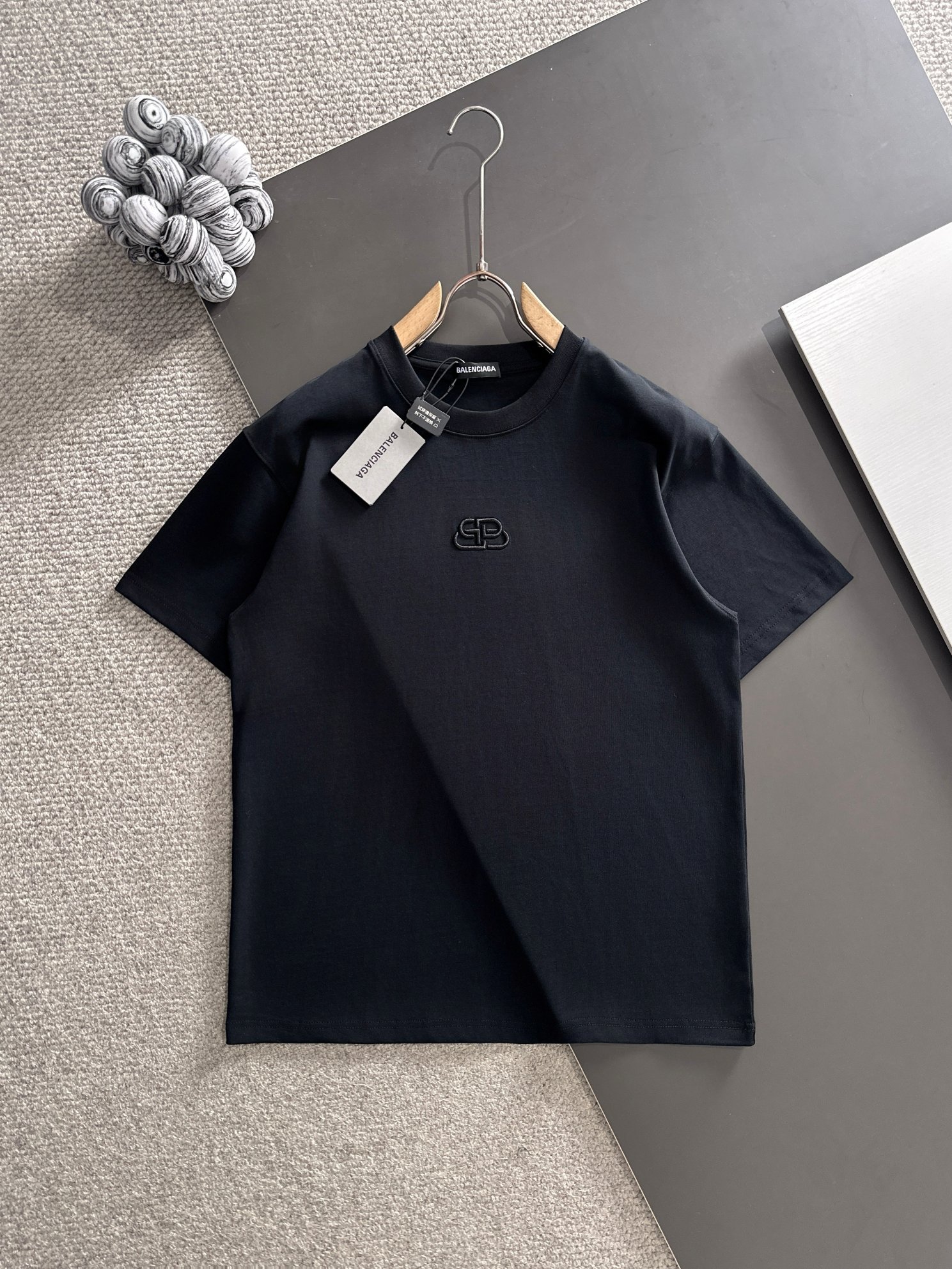 Balenciaga 高仿 男款BB立體Logo短袖T恤 極簡百搭潮流款