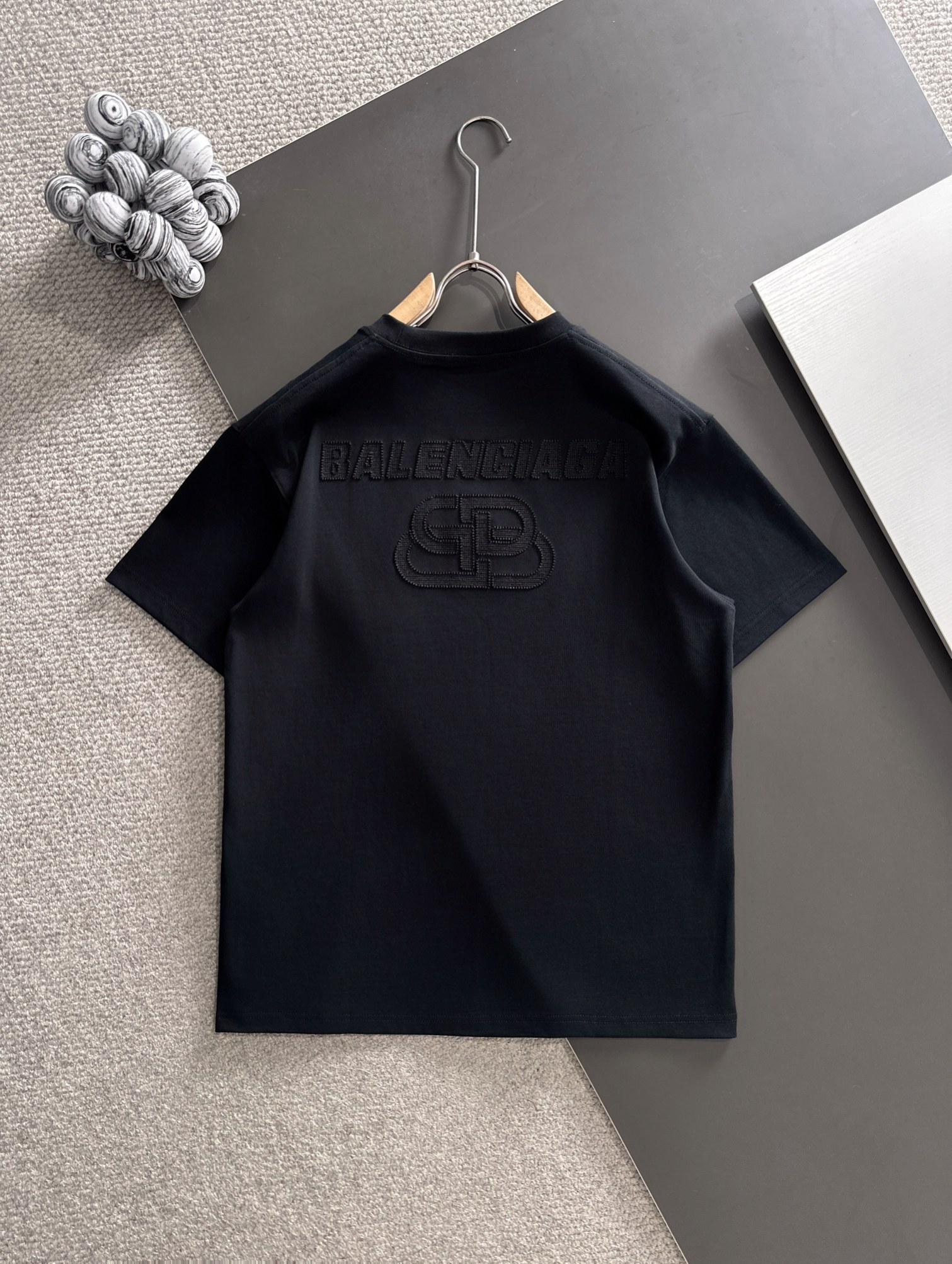 Balenciaga 高仿 男款BB立體Logo短袖T恤 極簡百搭潮流款| 7 Balenciaga 高仿 男款BB立體Logo短袖T恤 極簡百搭潮流款
