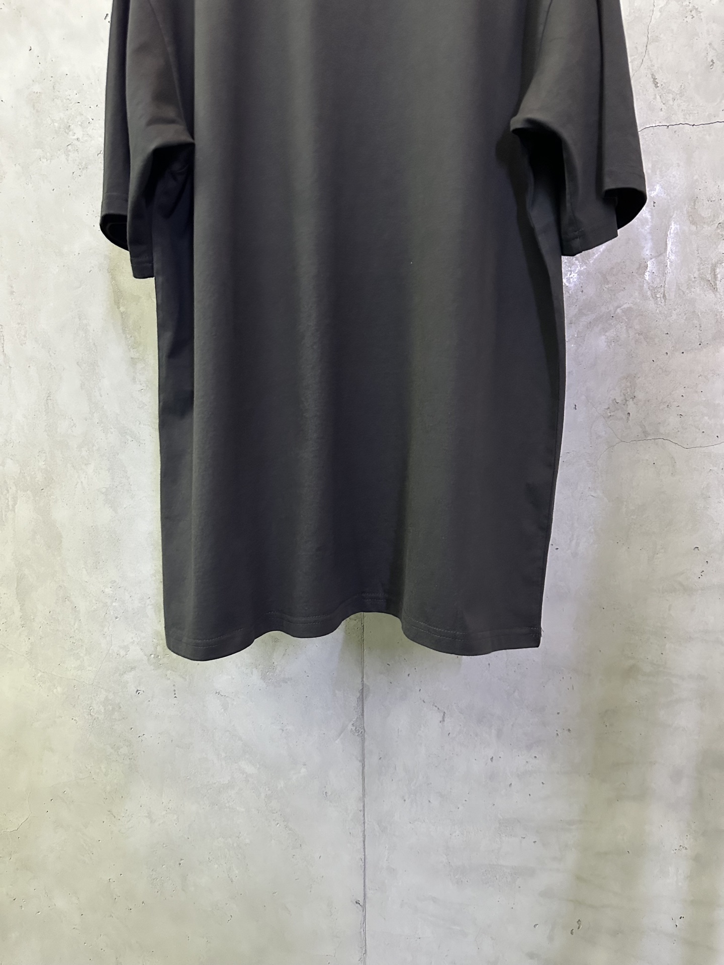 Balenciaga A貨 男款極簡Logo短袖T恤 潮流休閒百搭款| 10 Balenciaga A貨 男款極簡Logo短袖T恤 潮流休閒百搭款