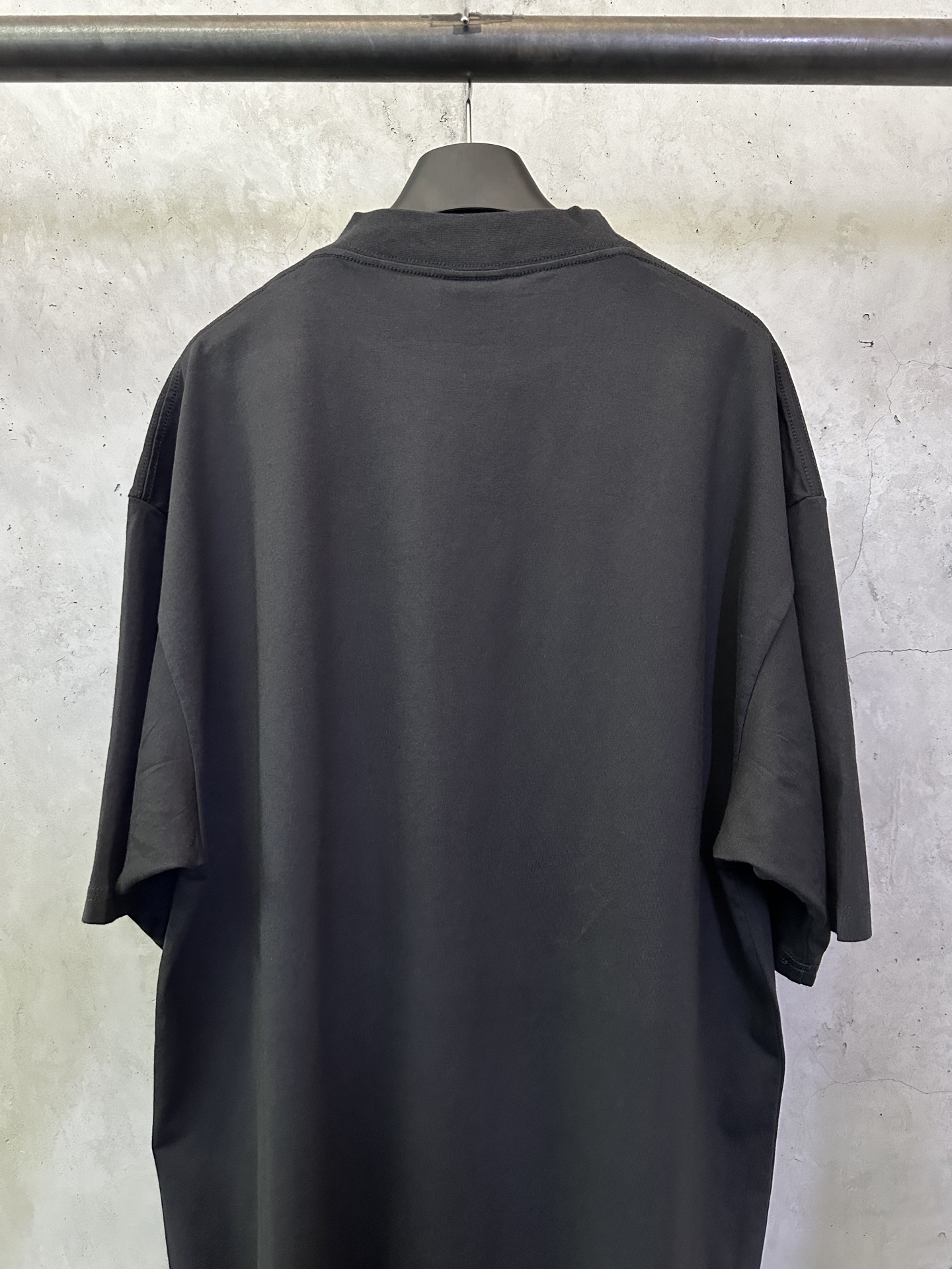 Balenciaga 一比一 男款大Logo印花短袖T恤 潮流街頭款| 11 Balenciaga 一比一 男款大Logo印花短袖T恤 潮流街頭款