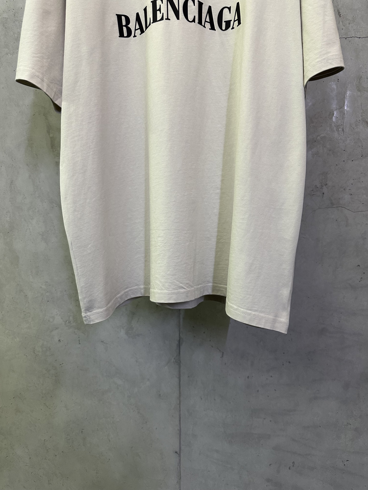 Balenciaga 原單 男款藍色圖案Logo短袖T恤 潮流設計款| 12 Balenciaga 原單 男款藍色圖案Logo短袖T恤 潮流設計款