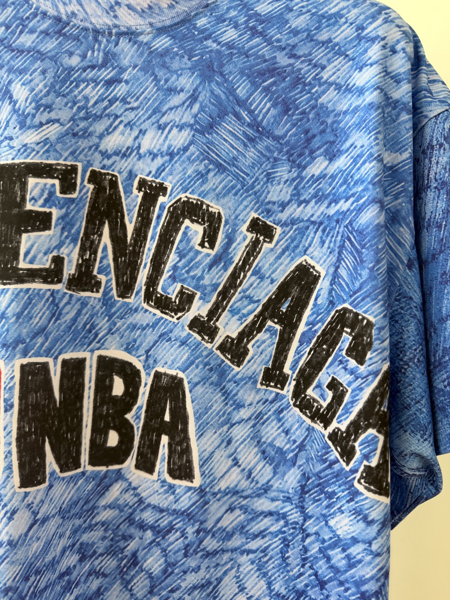Balenciaga 原單 男款NBA聯名藍色印花短袖T恤 潮流街頭款| 11 Balenciaga 原單 男款NBA聯名藍色印花短袖T恤 潮流街頭款