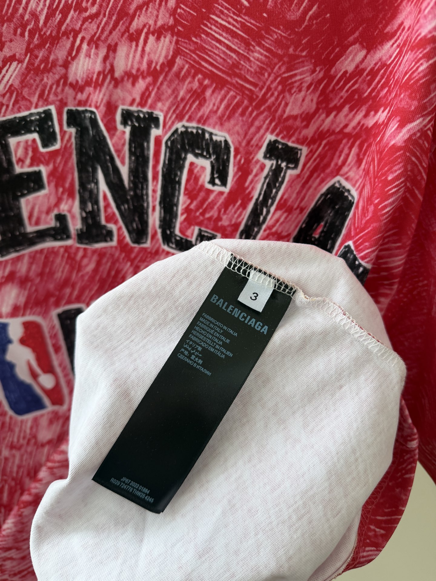 Balenciaga A貨 男款NBA聯名紅色印花短袖T恤 潮流運動款| 12 Balenciaga A貨 男款NBA聯名紅色印花短袖T恤 潮流運動款