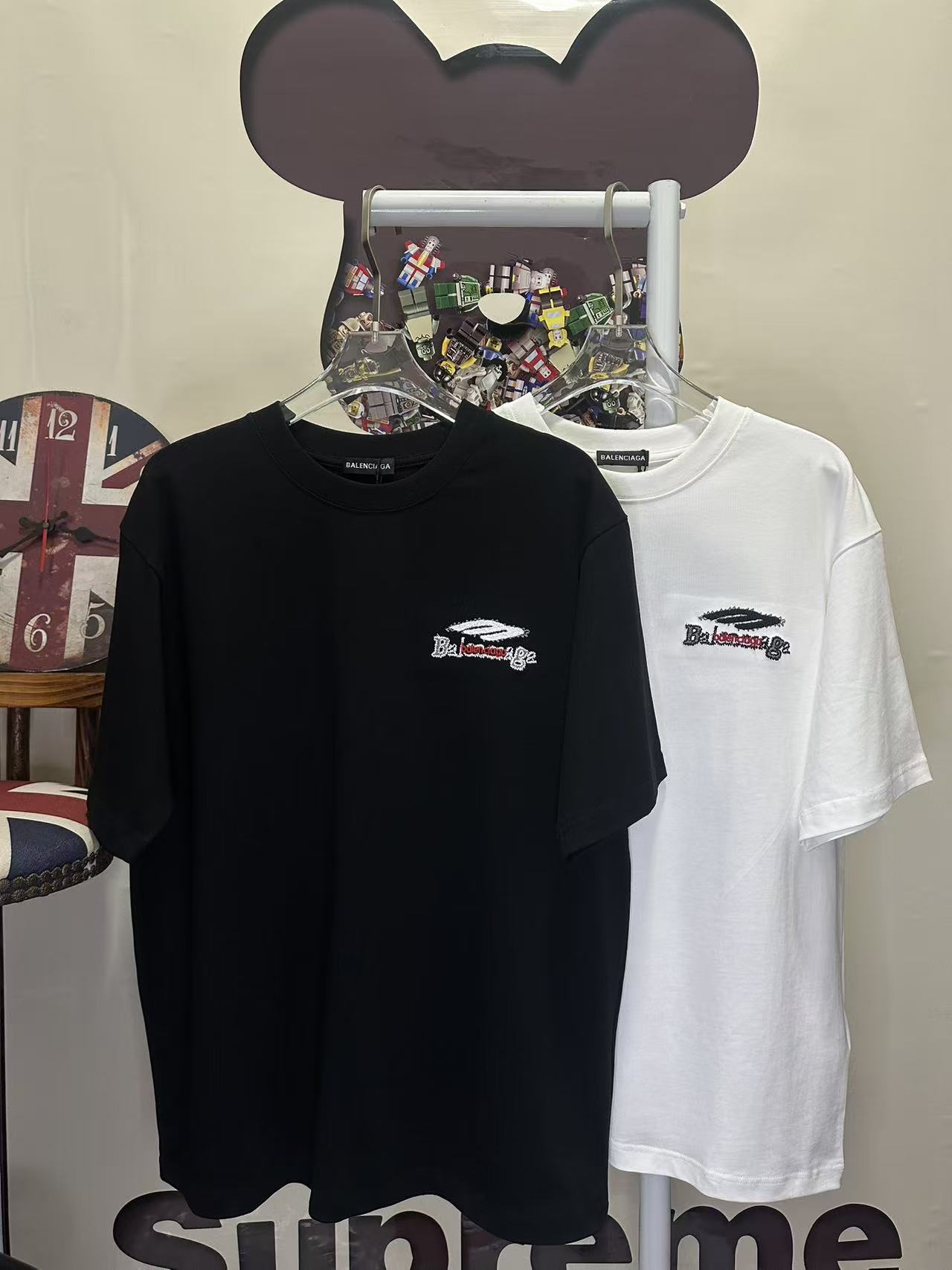Balenciaga 高仿 男款小Logo刺繡短袖T恤 簡約休閒百搭款| 12 Balenciaga 高仿 男款小Logo刺繡短袖T恤 簡約休閒百搭款