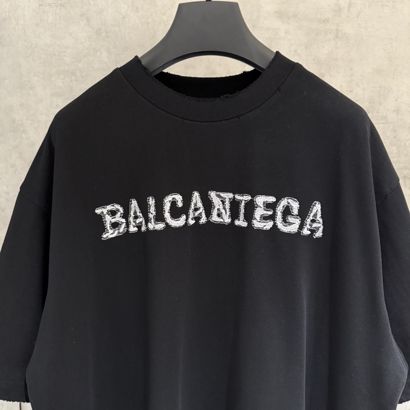 Balenciaga 高仿 男款BALCANIEGA字母短袖T恤 潮流街頭款| 13 Balenciaga 高仿 男款BALCANIEGA字母短袖T恤 潮流街頭款