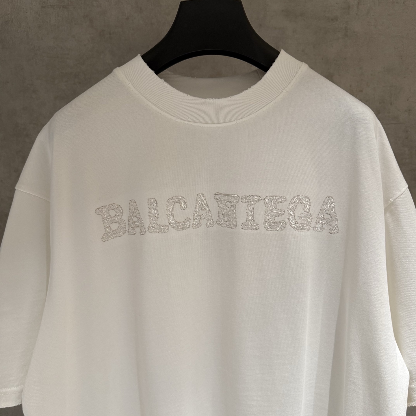 Balenciaga 高仿 男款BALCANIEGA字母短袖T恤 簡約潮流款| 13 Balenciaga 高仿 男款BALCANIEGA字母短袖T恤 簡約潮流款