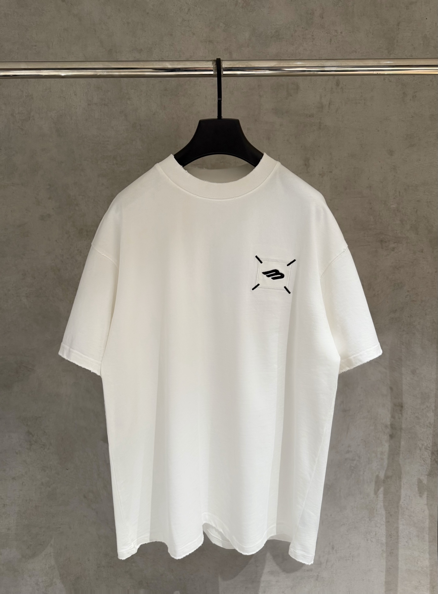 Balenciaga 高仿 BB刺繡寬鬆短袖T恤 白色簡約Logo潮流上衣