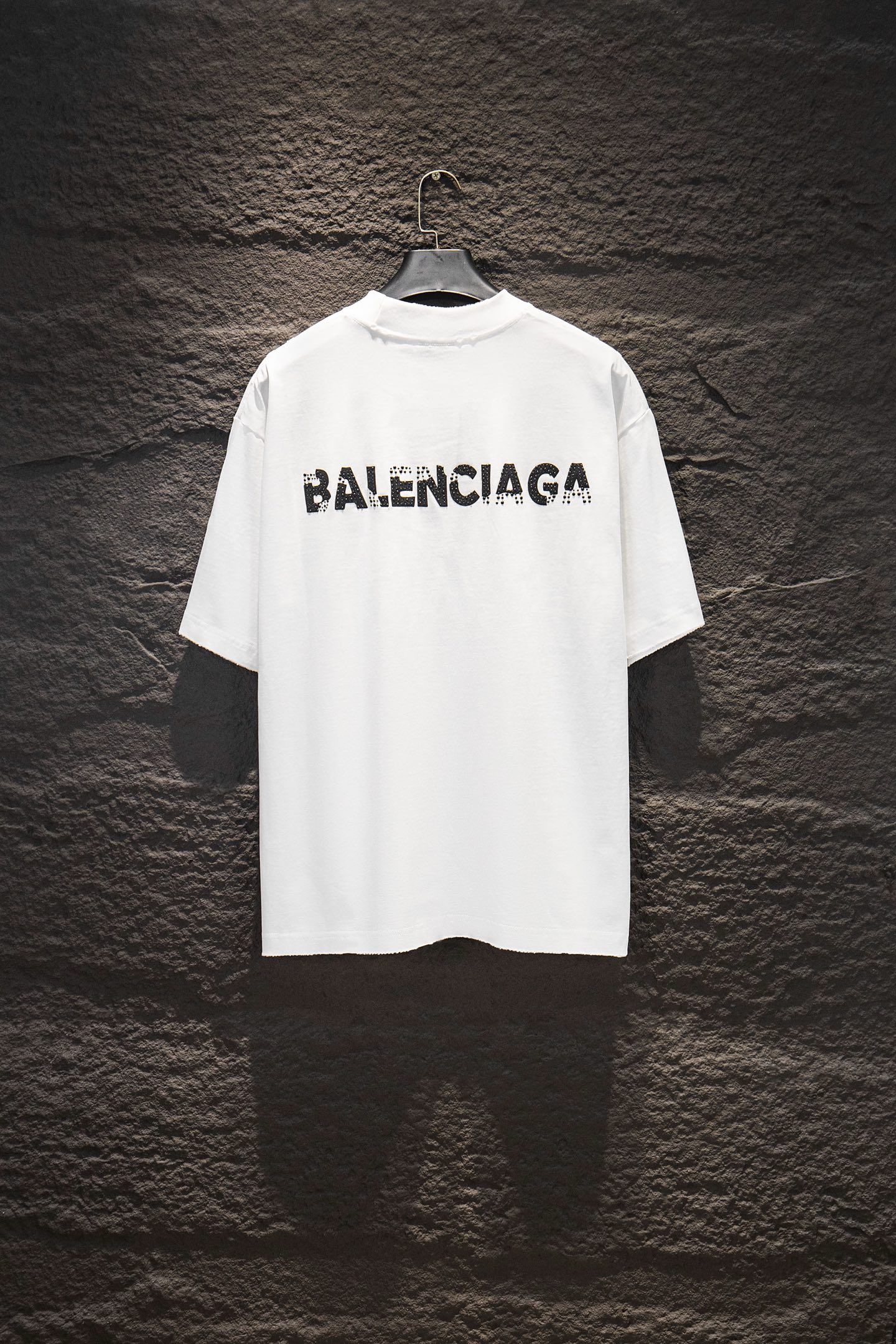 Balenciaga 高仿 男款 BB水鑽Logo短袖T恤 白色時尚潮流| 14 Balenciaga 高仿 男款 BB水鑽Logo短袖T恤 白色時尚潮流