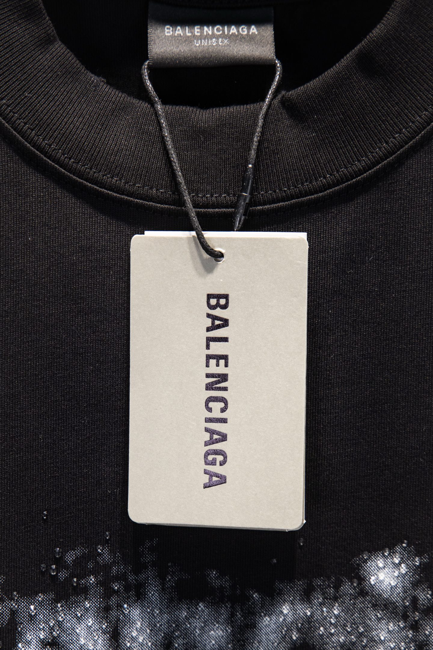 Balenciaga 一比一 男款 噴漆Logo短袖T恤 黑色街頭潮流款| 8 Balenciaga 一比一 男款 噴漆Logo短袖T恤 黑色街頭潮流款