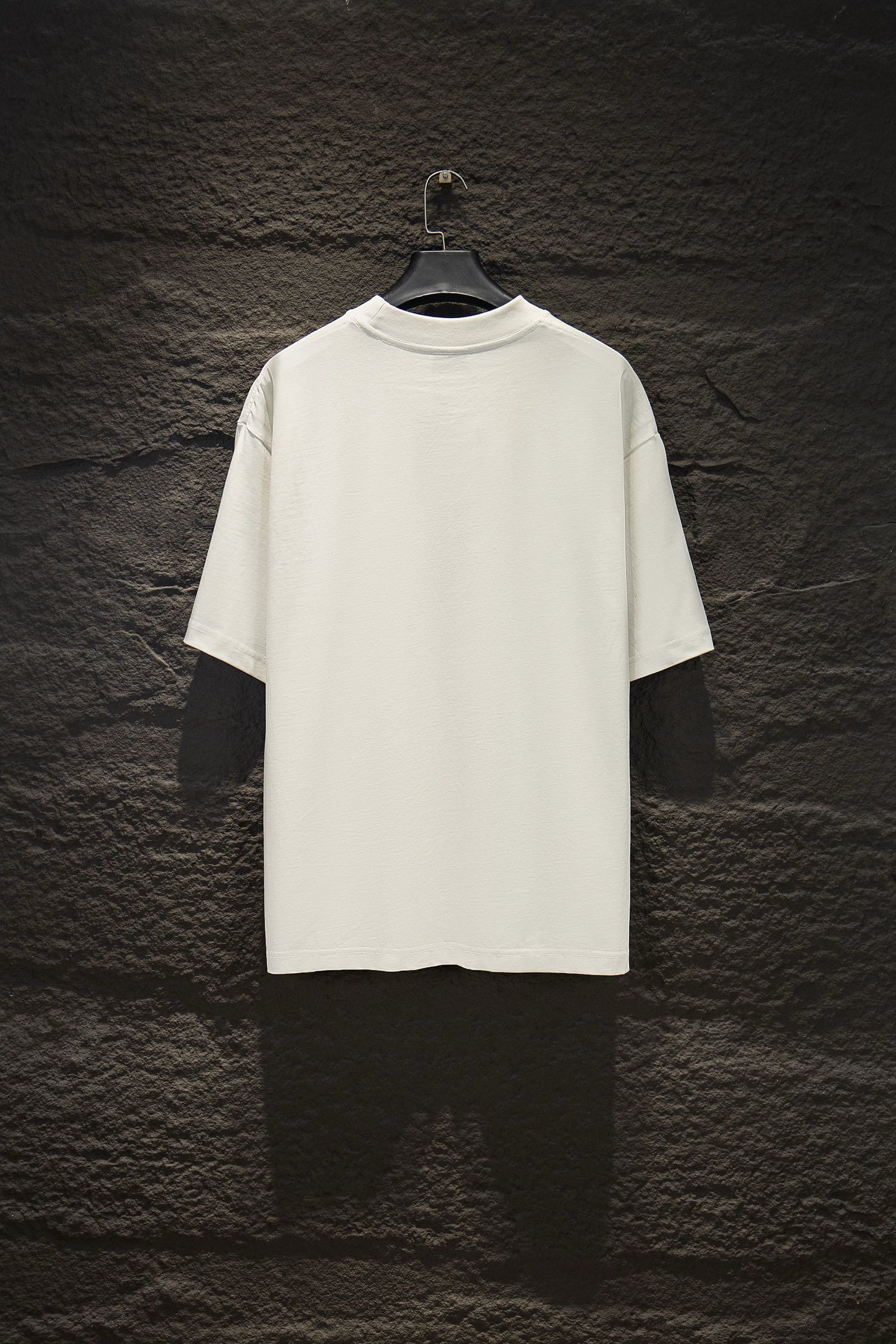 Balenciaga 高仿 男款 潮流字母LOGO短袖T恤 街頭風格百搭款| 14 Balenciaga 高仿 男款 潮流字母LOGO短袖T恤 街頭風格百搭款