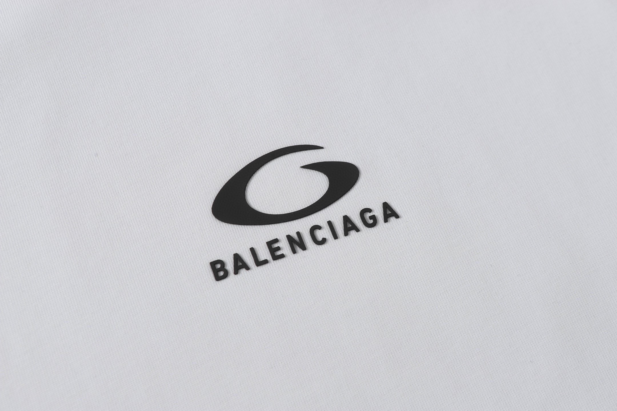 Balenciaga 高仿 男款極簡Logo短袖T恤 百搭潮流設計| 11 Balenciaga 高仿 男款極簡Logo短袖T恤 百搭潮流設計