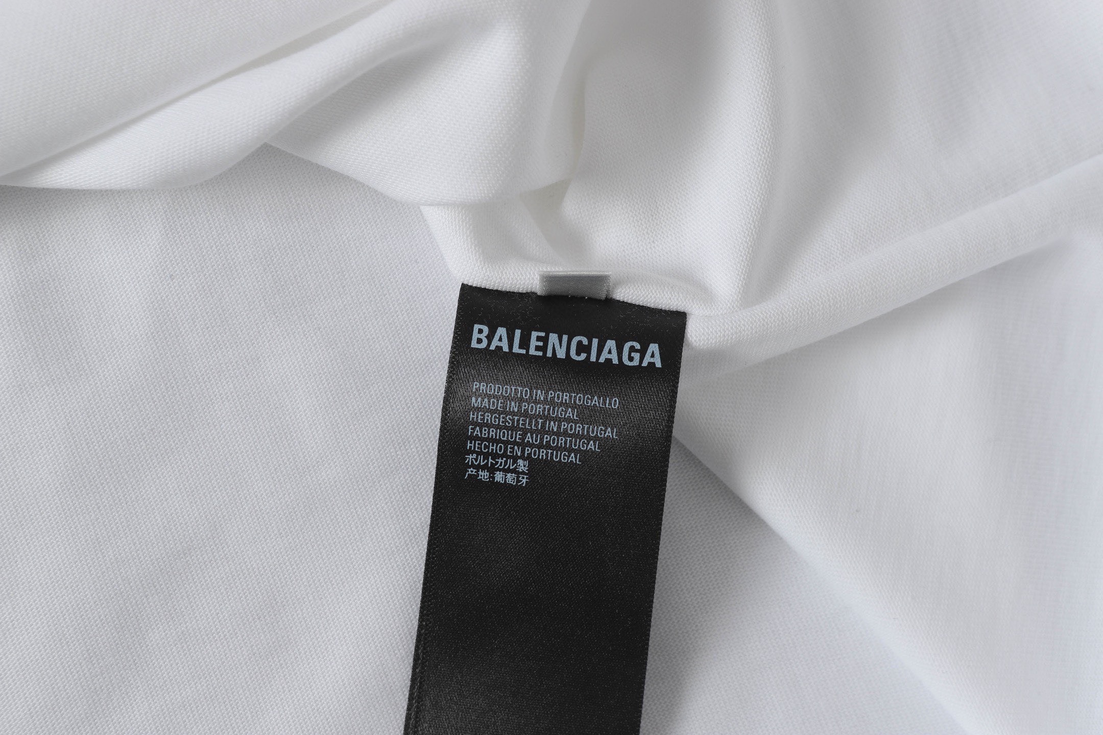 Balenciaga 高仿 男款極簡Logo短袖T恤 百搭潮流設計| 14 Balenciaga 高仿 男款極簡Logo短袖T恤 百搭潮流設計