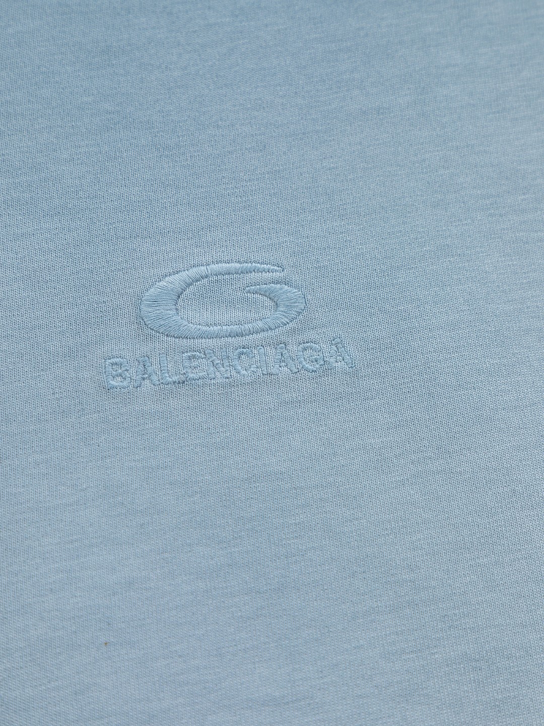 Balenciaga 高仿 男款做舊刺繡Logo短袖T恤 潮流百搭設計| 10 Balenciaga 高仿 男款做舊刺繡Logo短袖T恤 潮流百搭設計