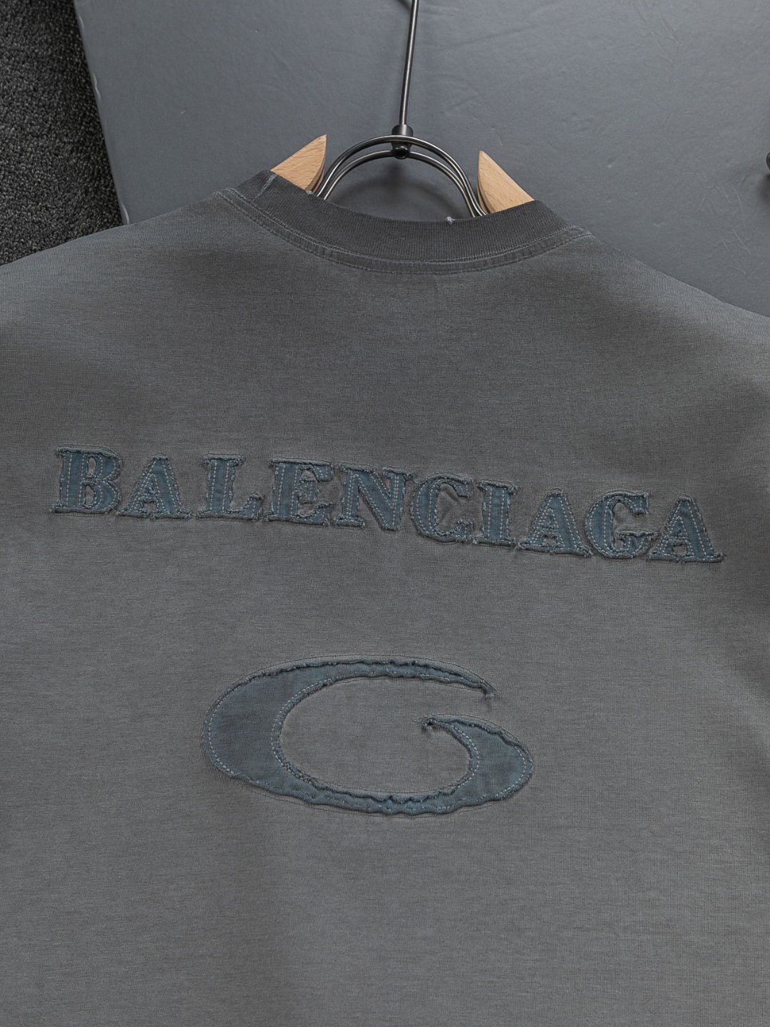 Balenciaga 一比一 男款做舊水洗短袖T恤 潮流休閒設計| 7 Balenciaga 一比一 男款做舊水洗短袖T恤 潮流休閒設計