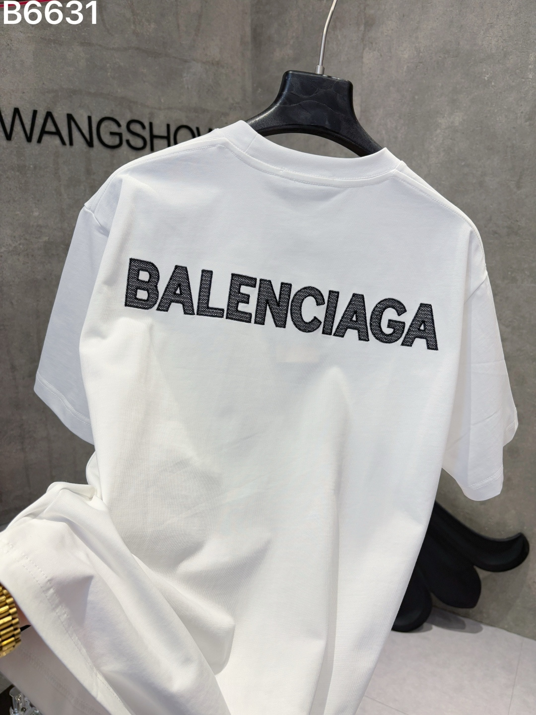Balenciaga 高仿 男款BB刺繡短袖T恤 潮流休閒設計| 6 Balenciaga 高仿 男款BB刺繡短袖T恤 潮流休閒設計