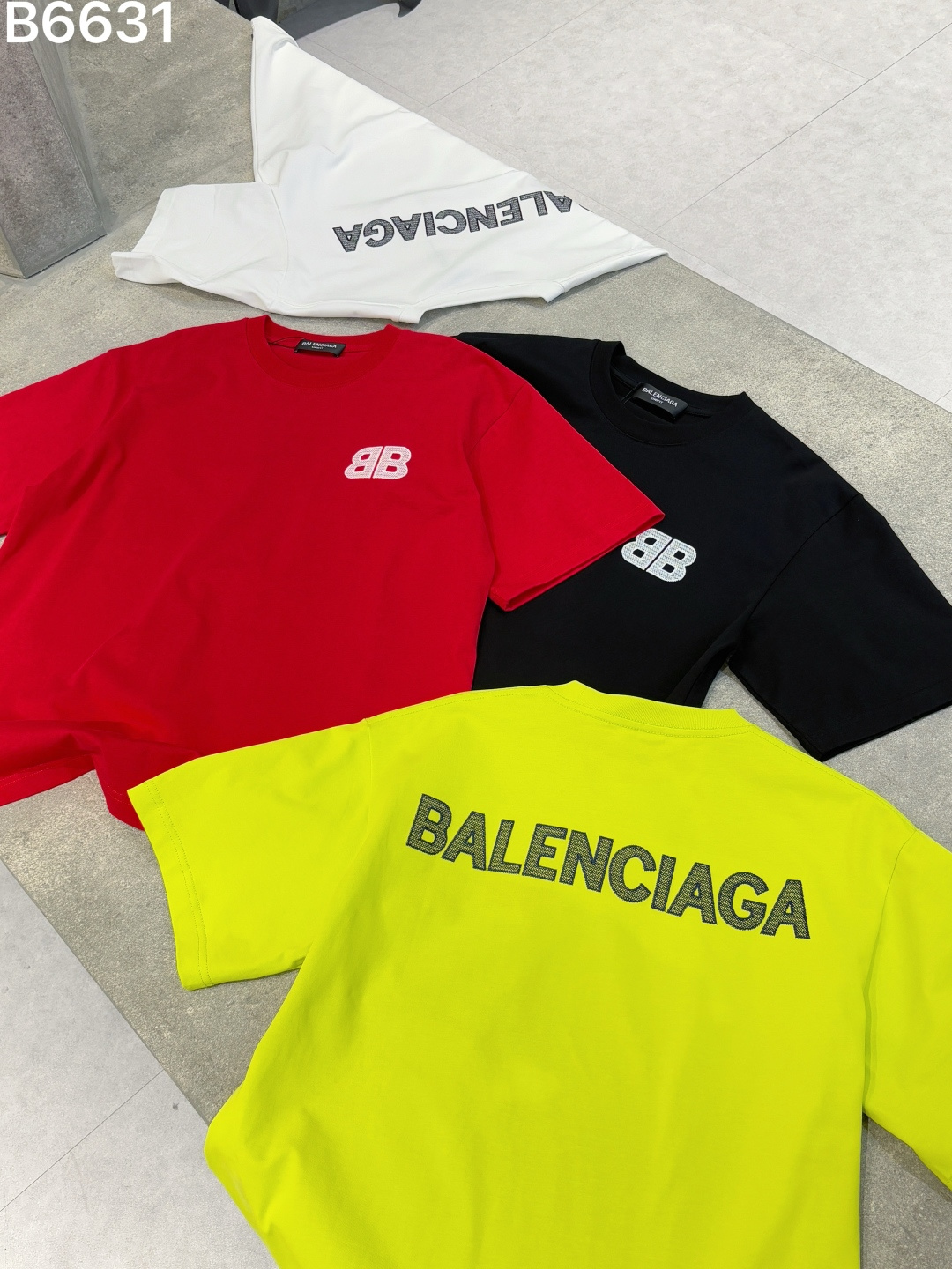 Balenciaga 高仿 男款BB刺繡短袖T恤 潮流休閒設計| 11 Balenciaga 高仿 男款BB刺繡短袖T恤 潮流休閒設計