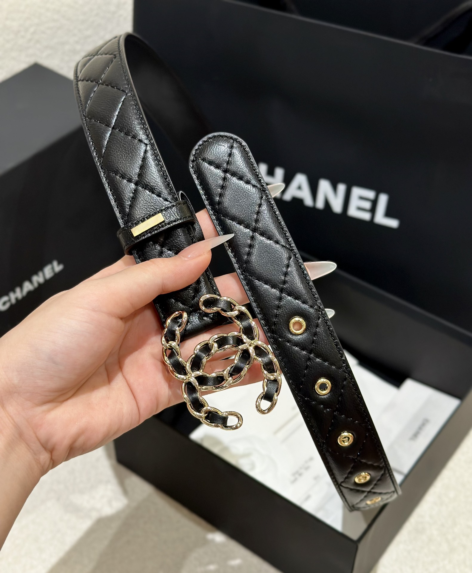 Chanel 高仿 菱格鏈條雙C扣皮帶 經典小香風女士腰帶時尚百搭款| 12 Chanel 高仿 菱格鏈條雙C扣皮帶 經典小香風女士腰帶時尚百搭款
