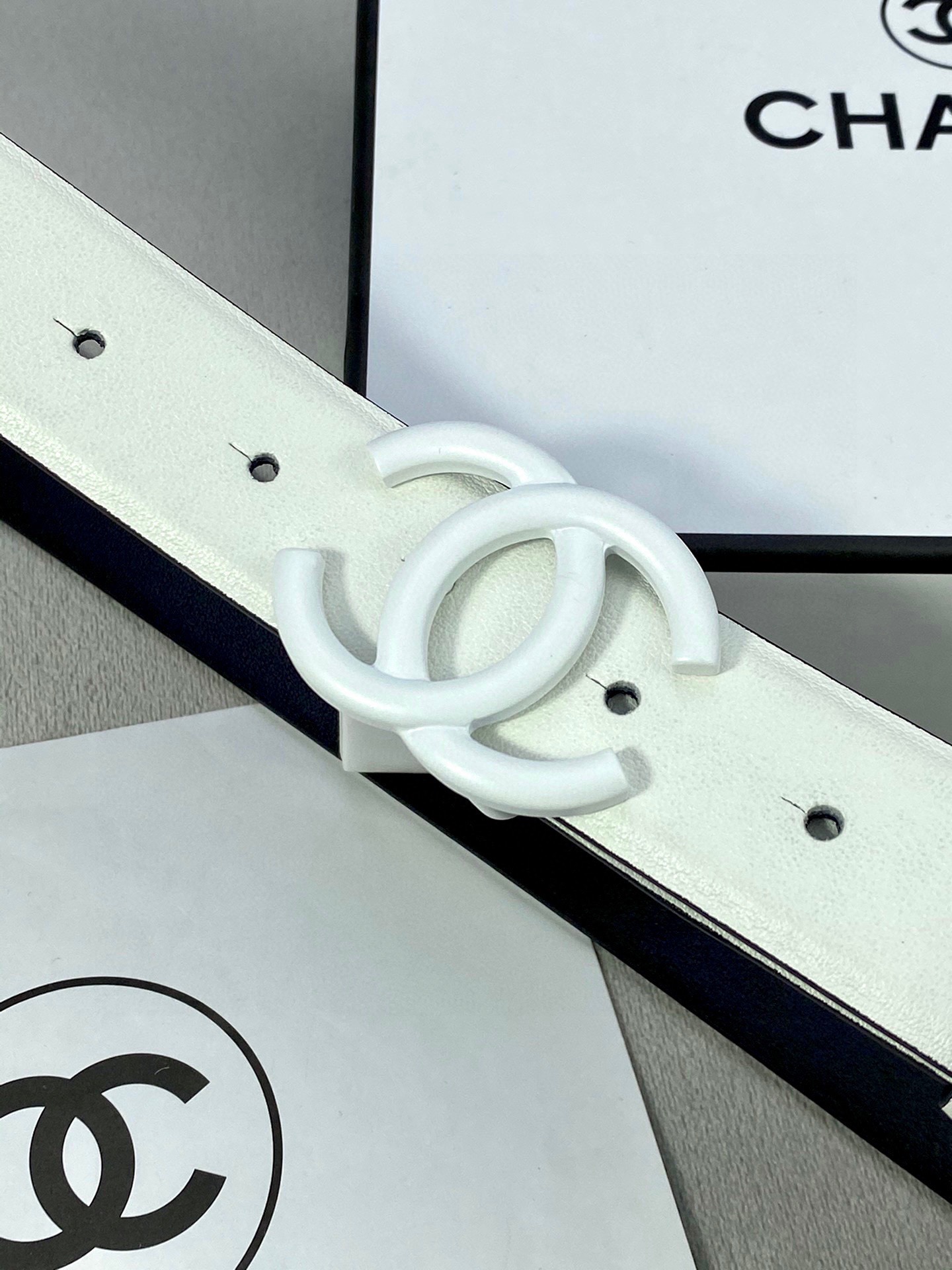 Chanel 高仿 白色雙C扣皮帶 女士百搭腰帶| 12 Chanel 高仿 白色雙C扣皮帶 女士百搭腰帶
