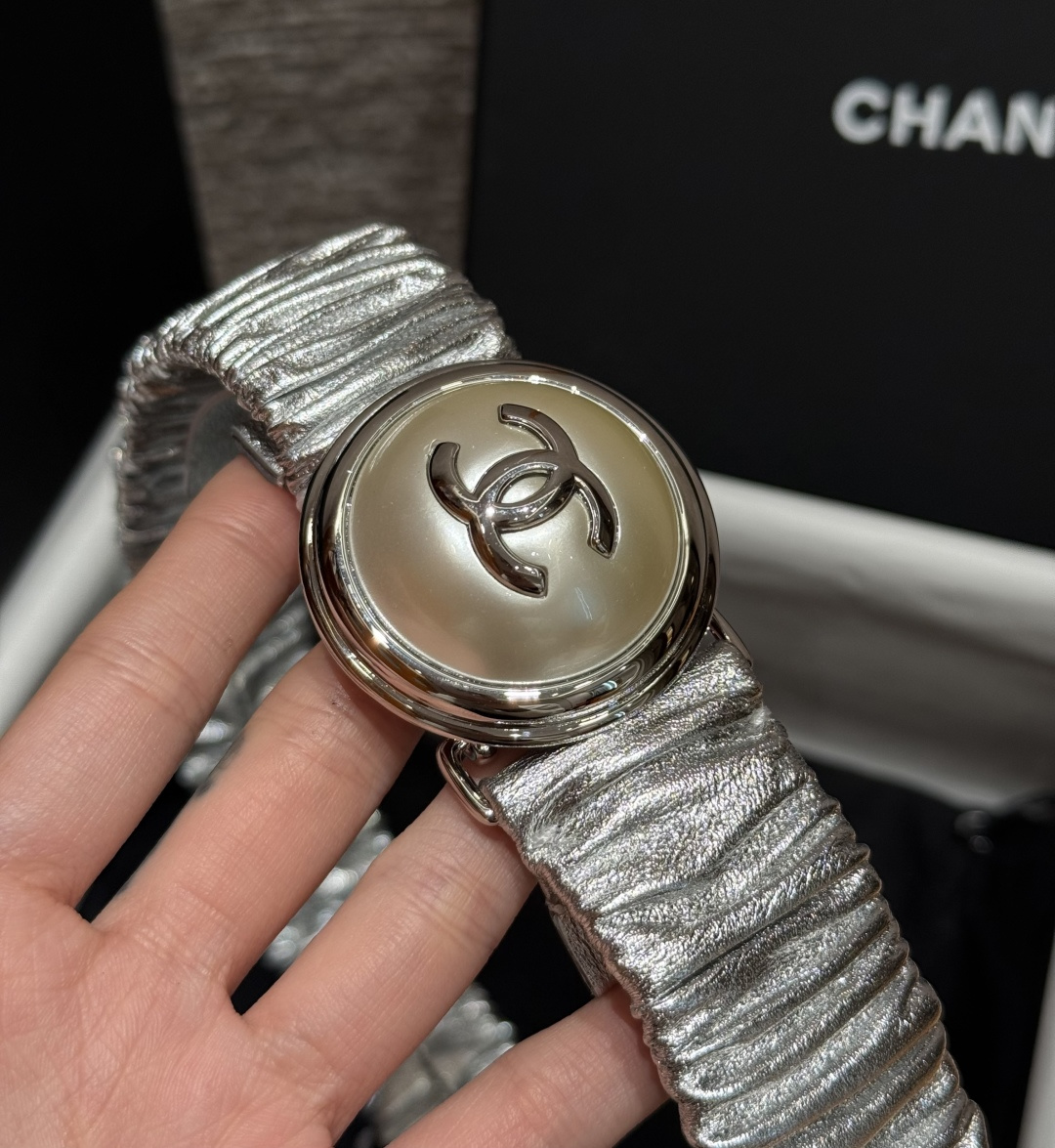 CHANEL 原單 女款 銀色雙C彈力皮帶 時尚精品腰帶| 10 CHANEL 原單 女款 銀色雙C彈力皮帶 時尚精品腰帶