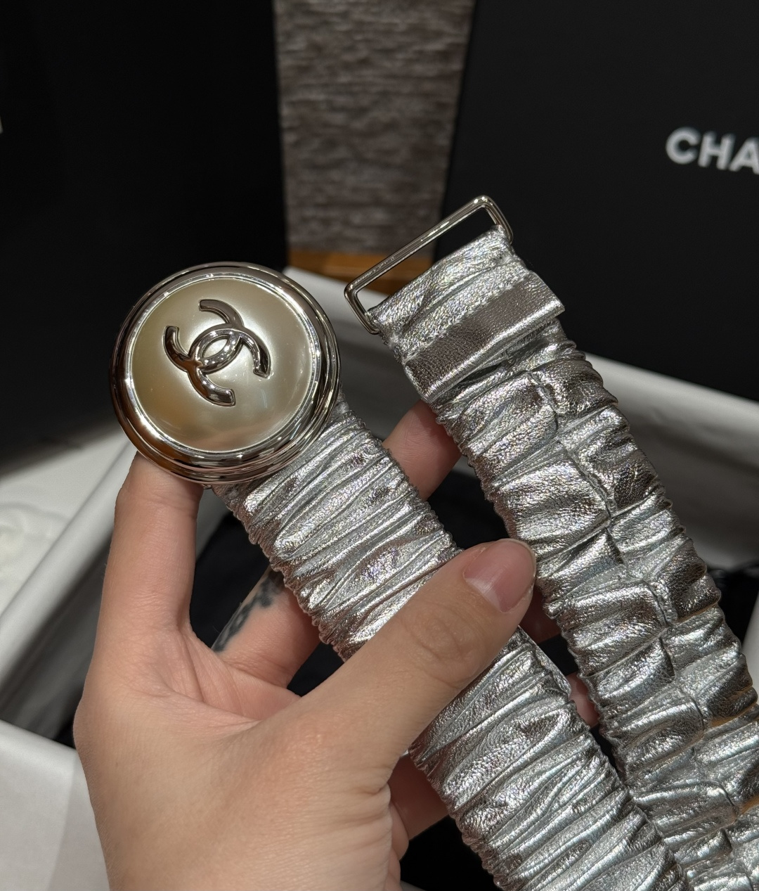CHANEL 原單 女款 銀色雙C彈力皮帶 時尚精品腰帶| 9 CHANEL 原單 女款 銀色雙C彈力皮帶 時尚精品腰帶