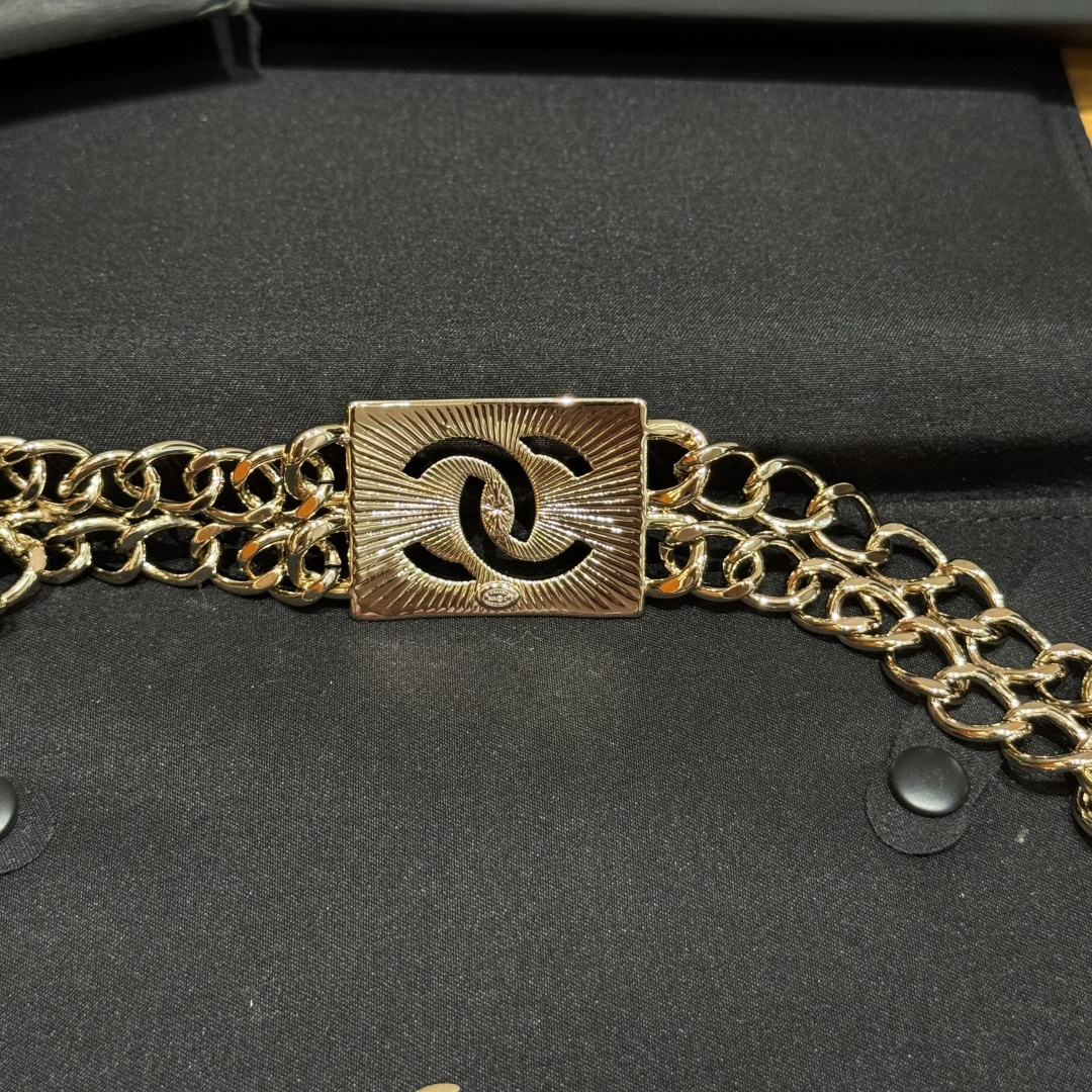 CHANEL 高仿 女款 雙C鏈條腰鏈 時尚精品配件| 12 CHANEL 高仿 女款 雙C鏈條腰鏈 時尚精品配件