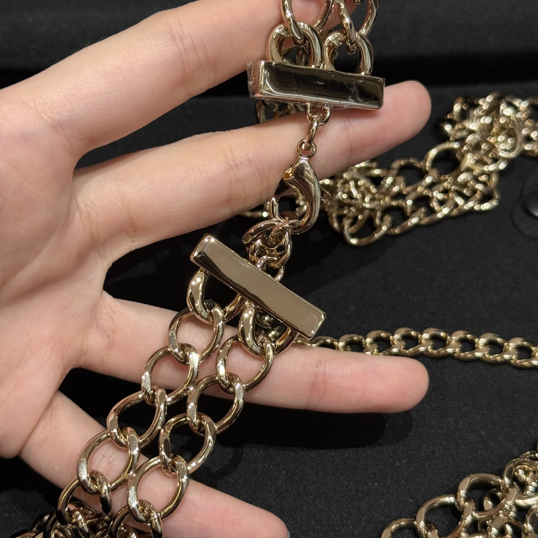 CHANEL 高仿 女款 雙C鏈條腰鏈 時尚精品配件| 10 CHANEL 高仿 女款 雙C鏈條腰鏈 時尚精品配件