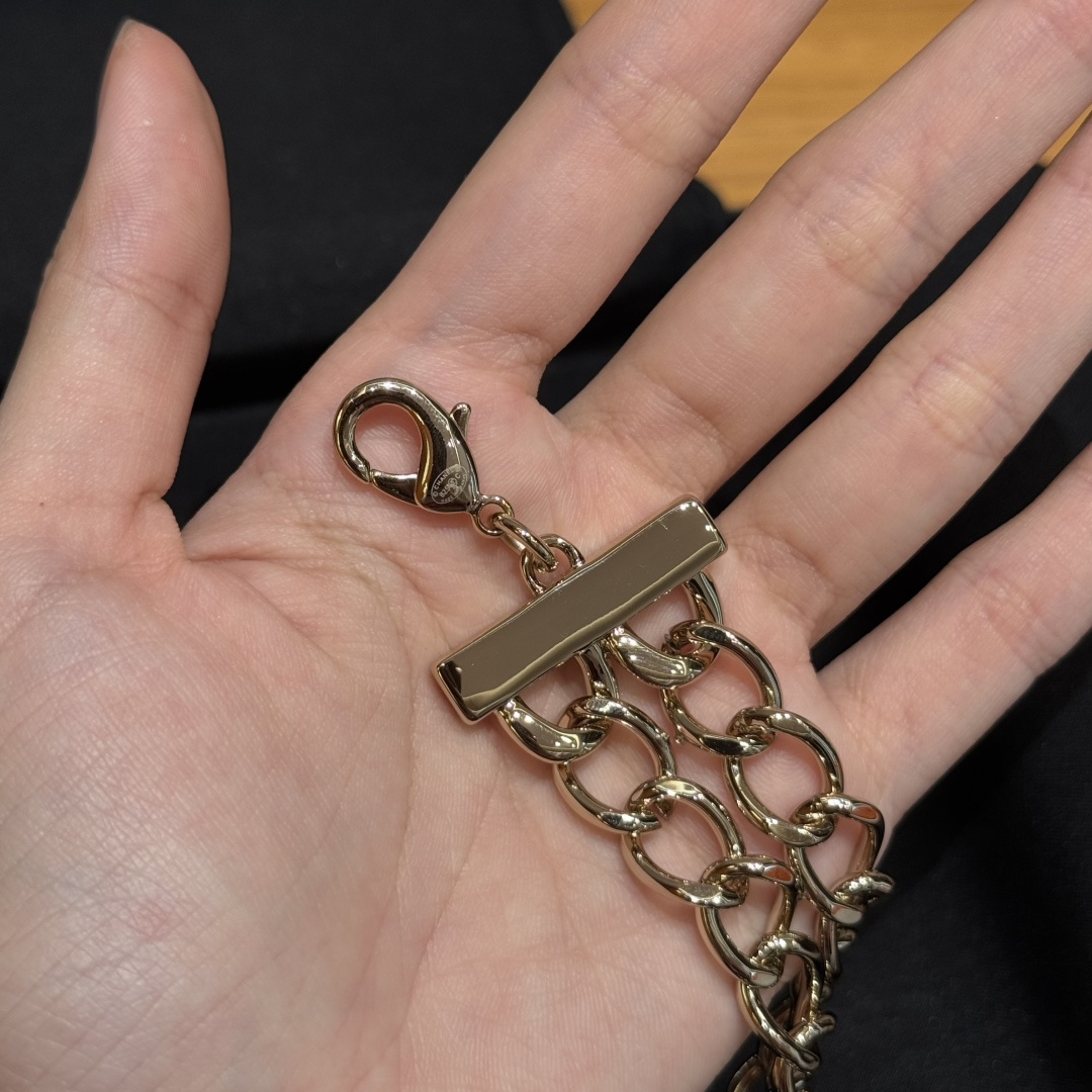 CHANEL 高仿 女款 雙C鏈條腰鏈 時尚精品配件| 9 CHANEL 高仿 女款 雙C鏈條腰鏈 時尚精品配件