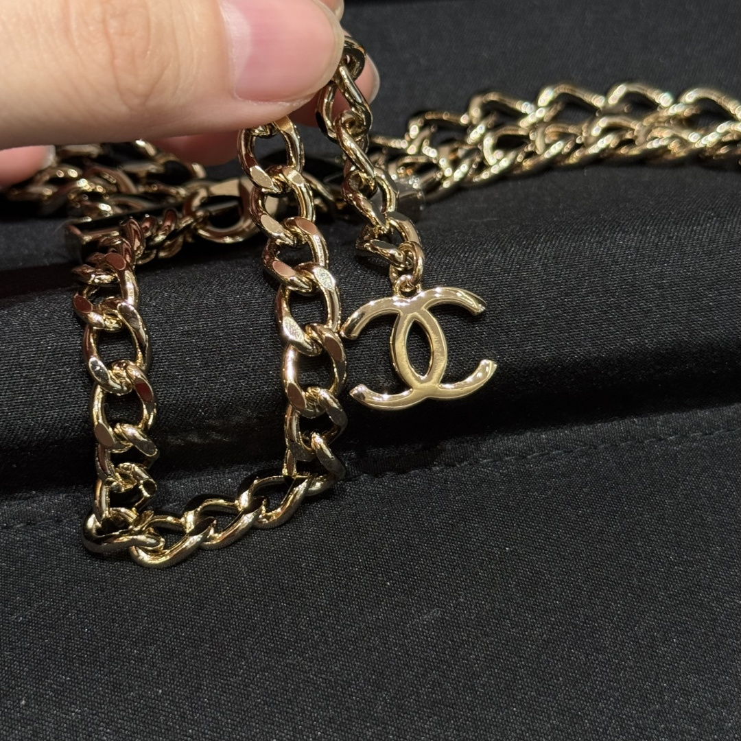 CHANEL 高仿 女款 雙C金屬鏈條腰鏈 時尚百搭配件| 11 CHANEL 高仿 女款 雙C金屬鏈條腰鏈 時尚百搭配件
