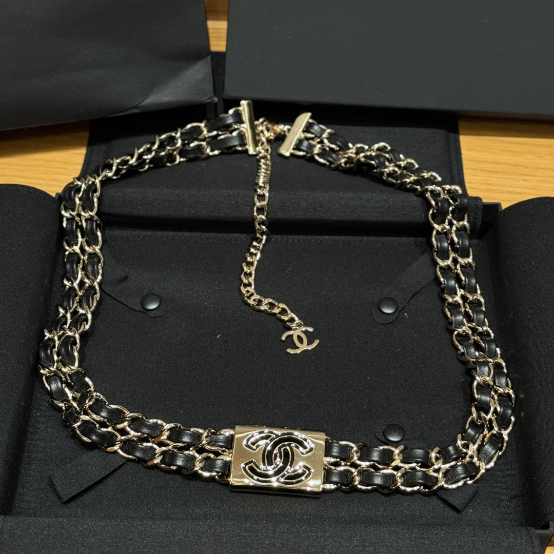 CHANEL 高仿 女款 雙C皮穿鏈條腰鏈 經典百搭時尚配件| 6 CHANEL 高仿 女款 雙C皮穿鏈條腰鏈 經典百搭時尚配件