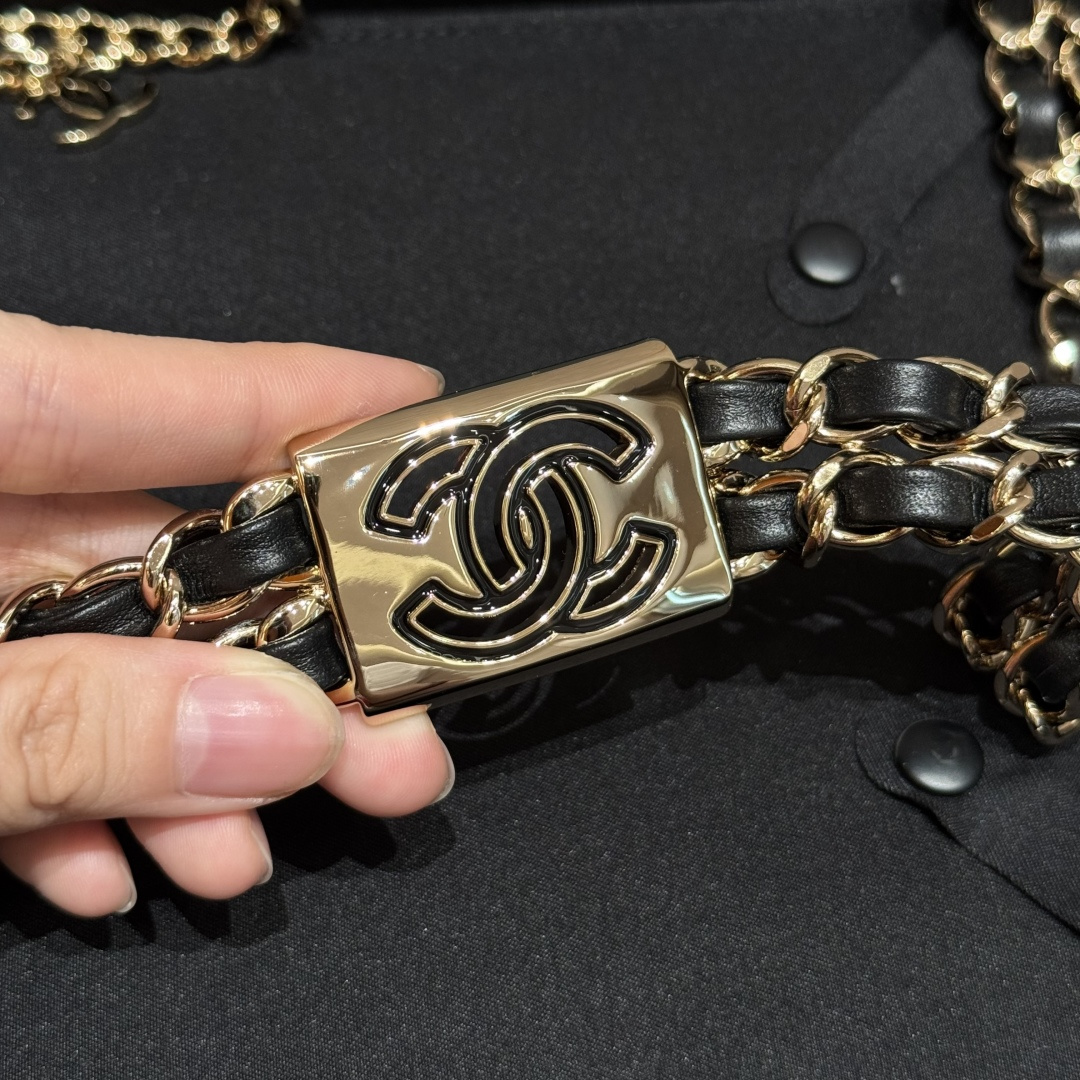 CHANEL 高仿 女款 雙C皮穿鏈條腰鏈 經典百搭時尚配件| 12 CHANEL 高仿 女款 雙C皮穿鏈條腰鏈 經典百搭時尚配件
