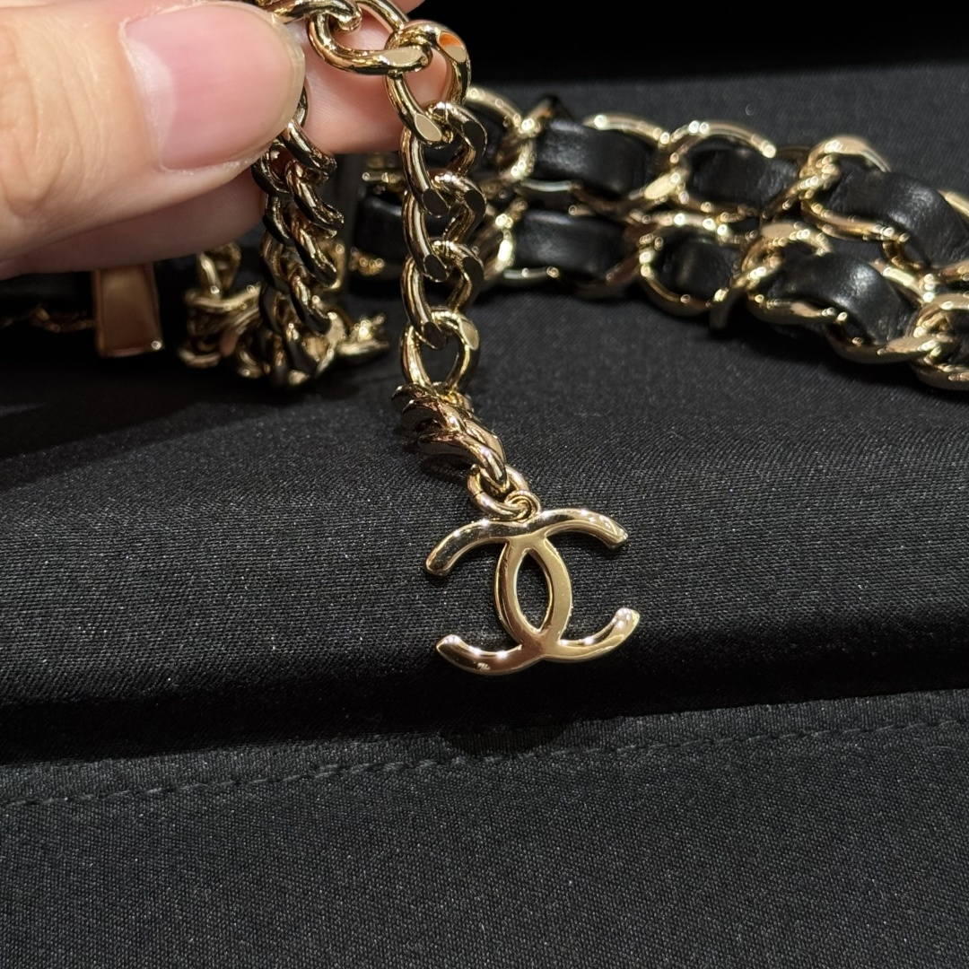 CHANEL 高仿 女款 雙C皮穿鏈條腰鏈 經典百搭時尚配件| 11 CHANEL 高仿 女款 雙C皮穿鏈條腰鏈 經典百搭時尚配件