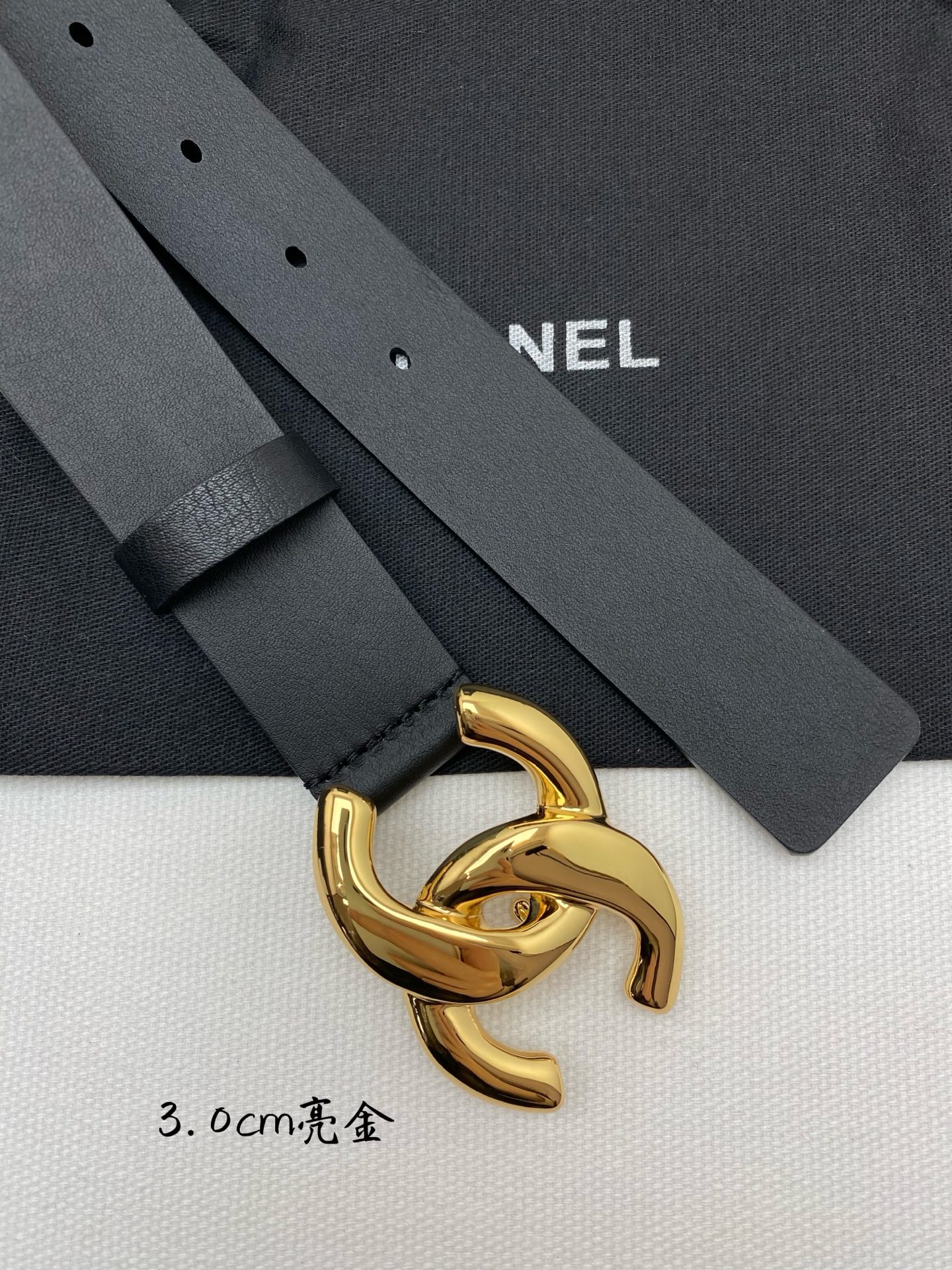 CHANEL 高仿 女款 3.0cm亮金雙C扣皮帶 時尚百搭腰帶| 7 CHANEL 高仿 女款 3.0cm亮金雙C扣皮帶 時尚百搭腰帶