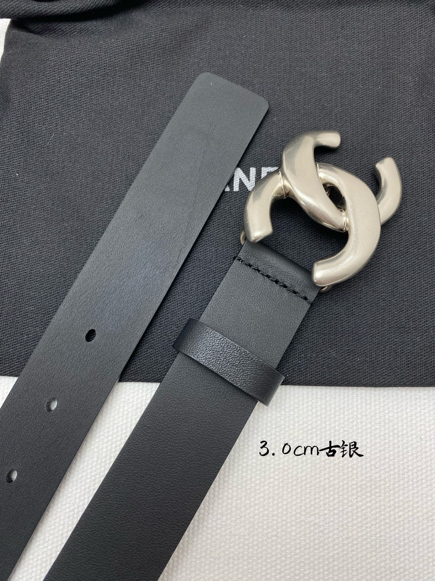CHANEL 一比一 女款 3.0cm雙C扣黑色皮帶 古銀扣百搭款| 8 CHANEL 一比一 女款 3.0cm雙C扣黑色皮帶 古銀扣百搭款