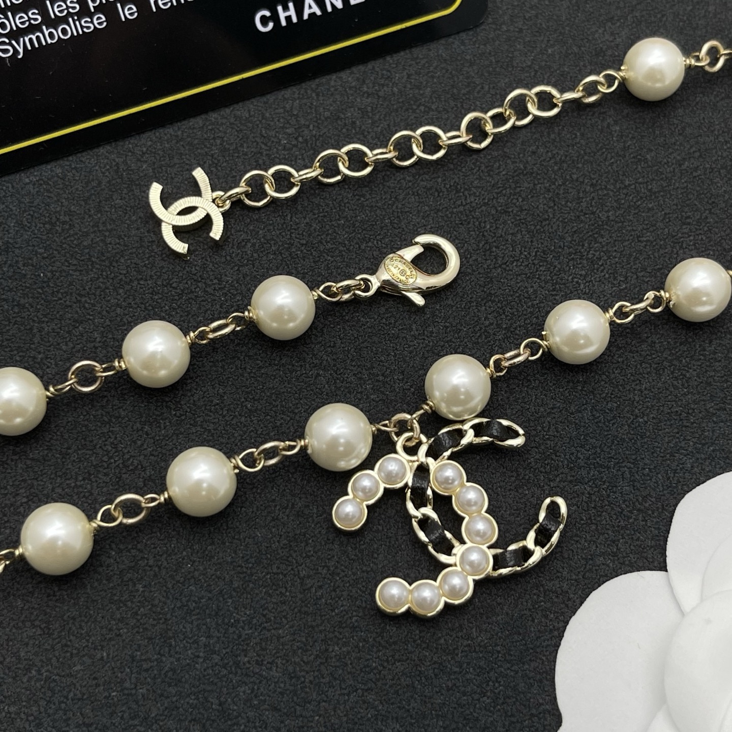 CHANEL 高仿珍珠連珠短鍊 雙C吊墜氣質款(金)| 10 CHANEL 高仿珍珠連珠短鍊 雙C吊墜氣質款(金)