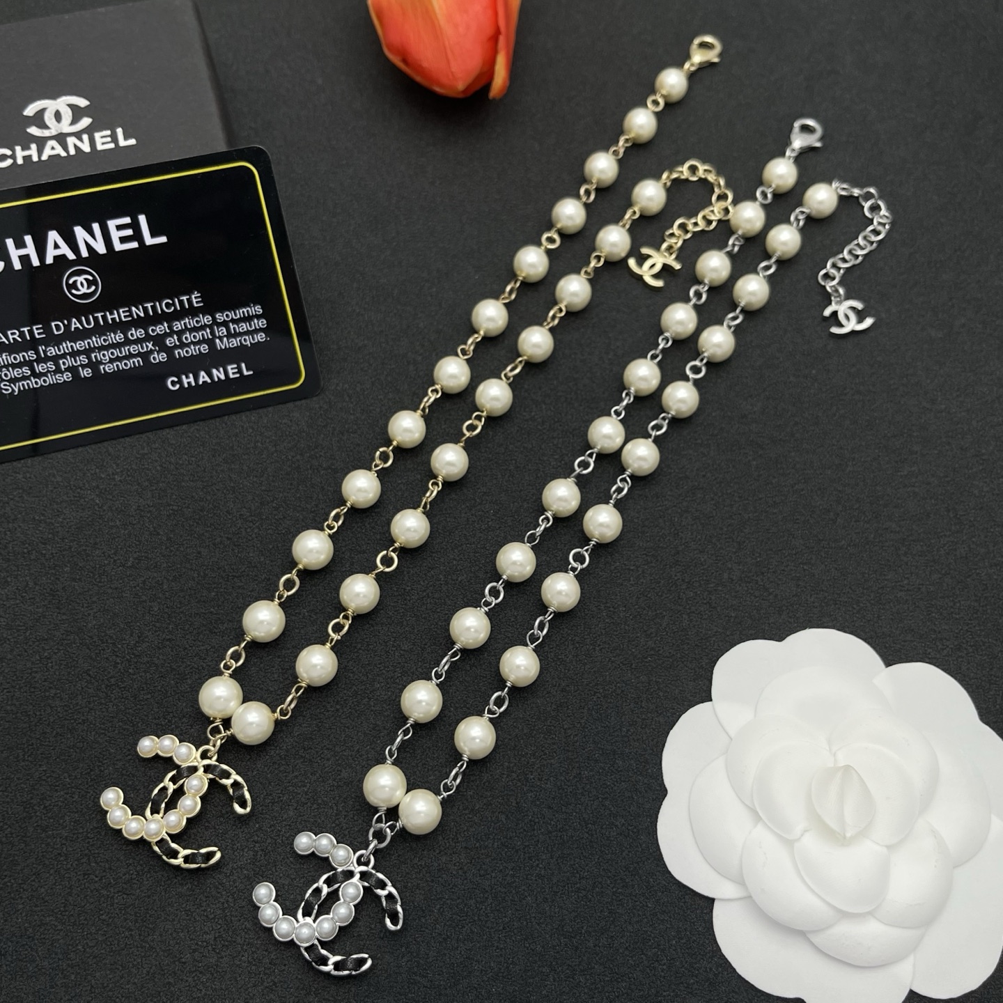CHANEL 高仿珍珠連珠短鍊 雙C吊墜氣質款(金)| 7 CHANEL 高仿珍珠連珠短鍊 雙C吊墜氣質款(金)