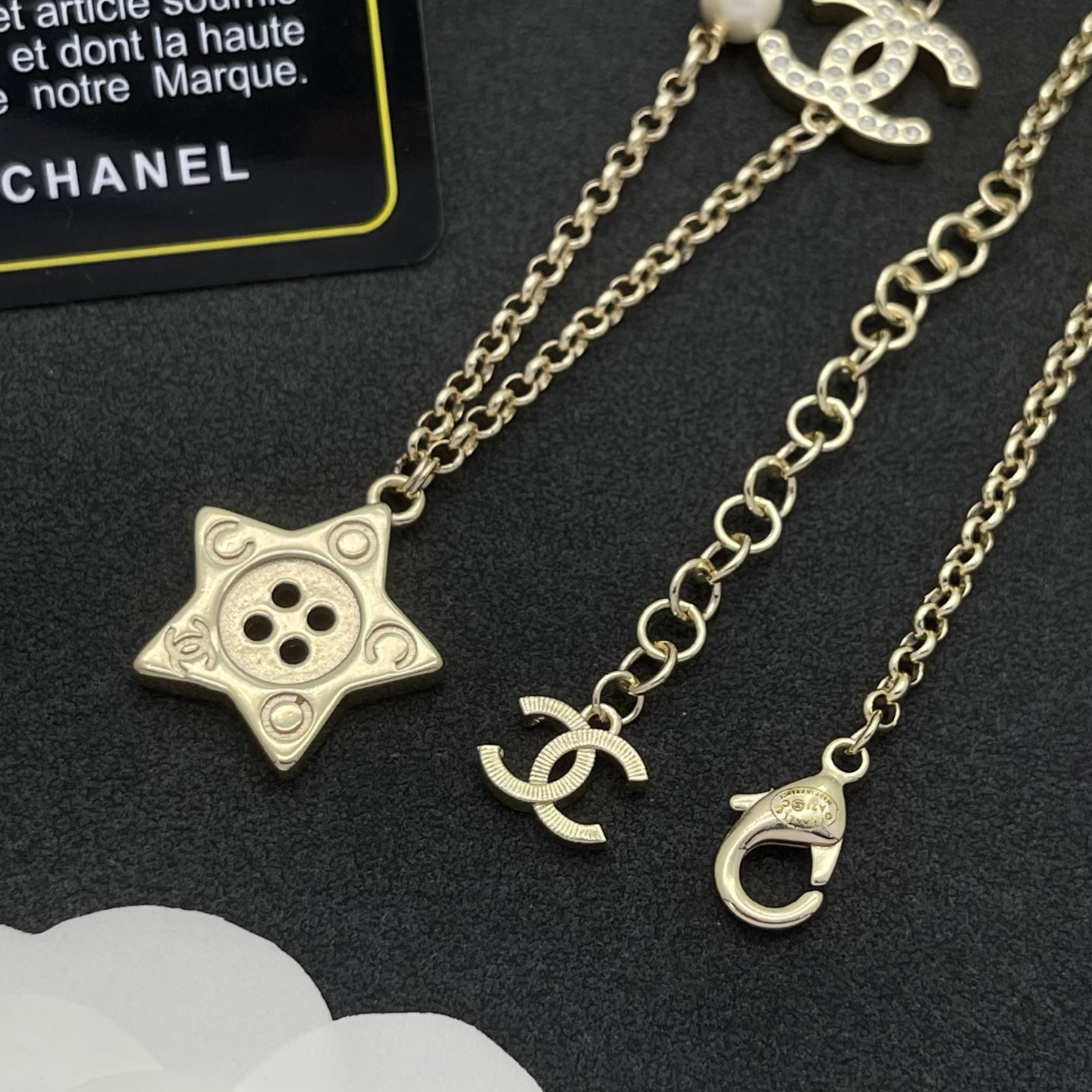 Chanel 高仿星星鈕扣珍珠不對稱項鍊|金色復古氣質款| 13 Chanel 高仿星星鈕扣珍珠不對稱項鍊|金色復古氣質款