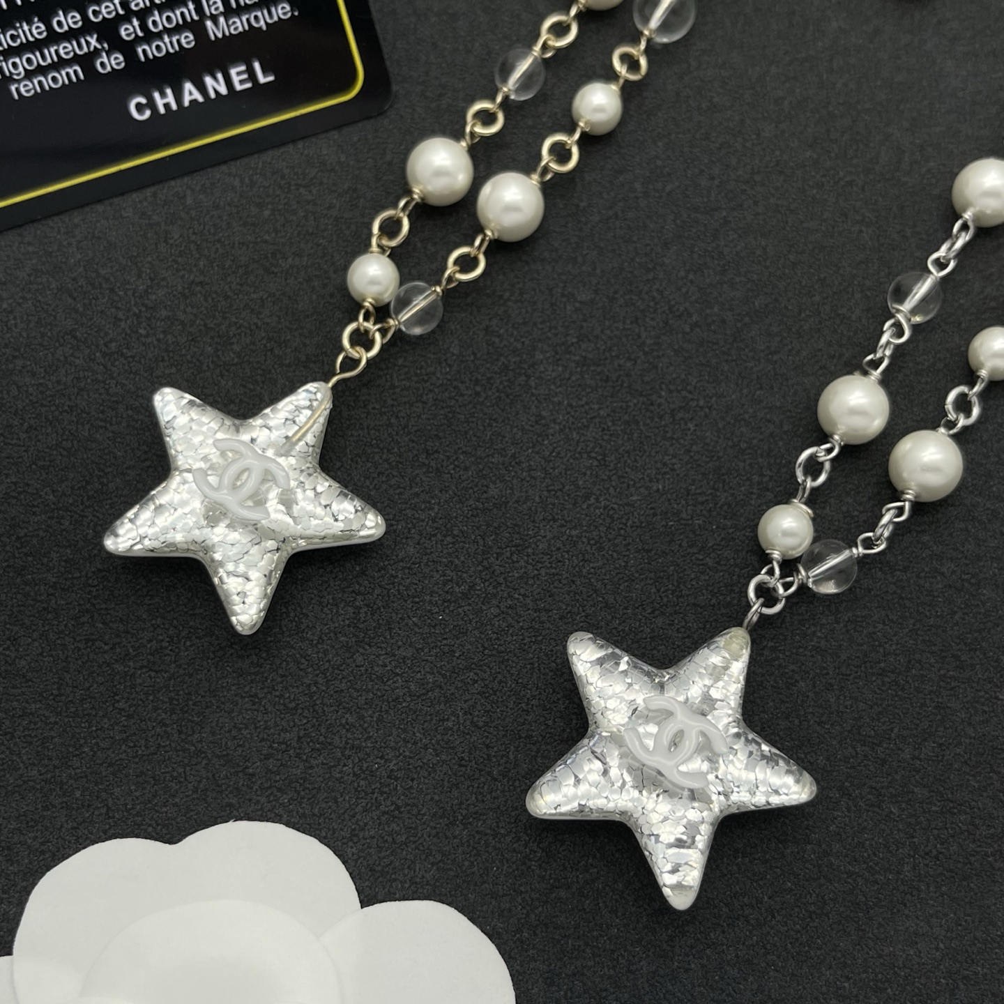 Chanel 一比一金色星星珍珠串鍊項鍊|柔亮珍珠與透明珠設計| 8 Chanel 一比一金色星星珍珠串鍊項鍊|柔亮珍珠與透明珠設計