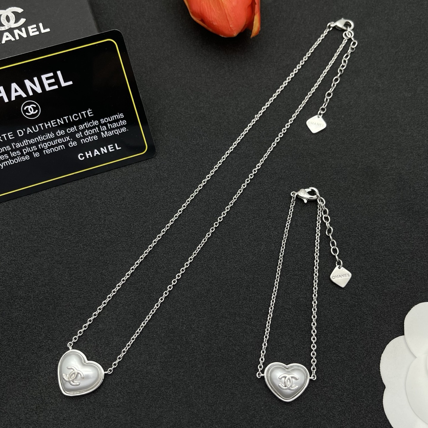 Chanel 原單愛心母貝項鍊|溫柔金色邊框+立體雙C心形墜飾| 7 Chanel 原單愛心母貝項鍊|溫柔金色邊框+立體雙C心形墜飾