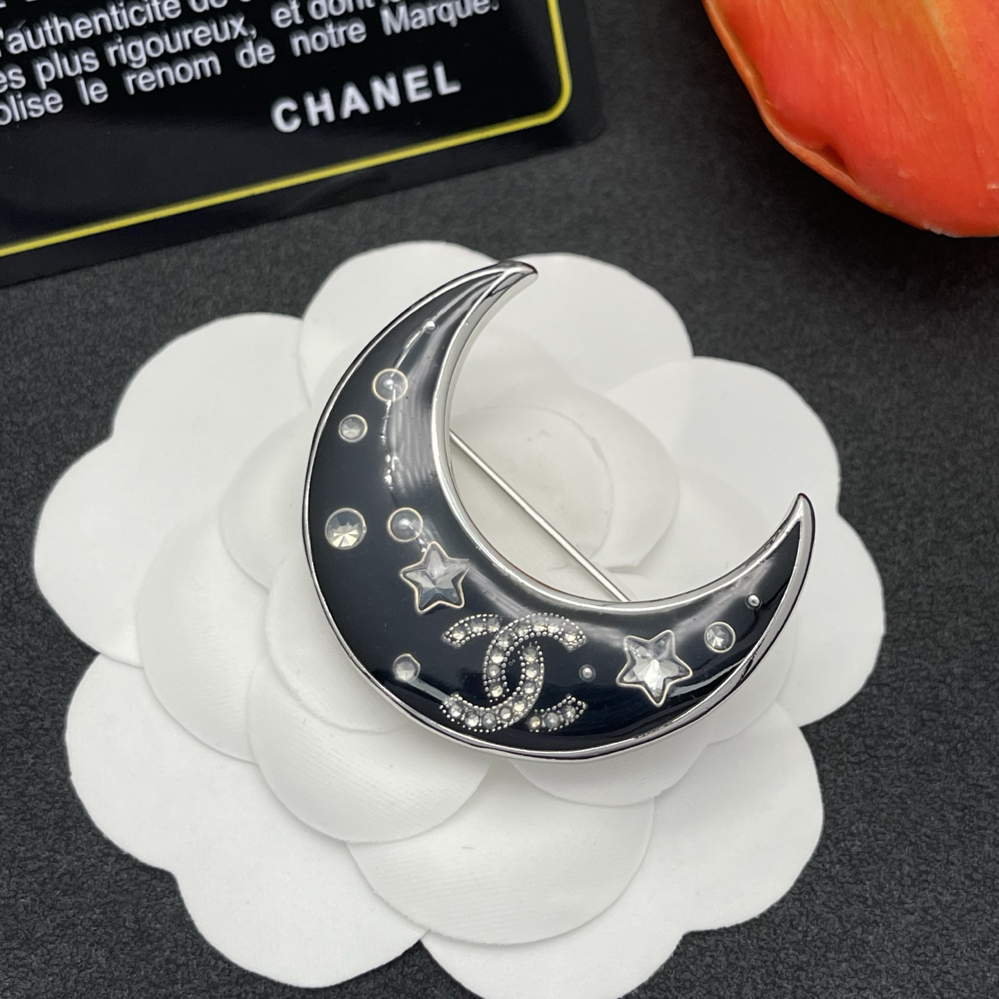 CHANEL A貨 月亮星星胸針 銀色深藍琺瑯 夜空系列女款精品風配件| 12 CHANEL A貨 月亮星星胸針 銀色深藍琺瑯 夜空系列女款精品風配件