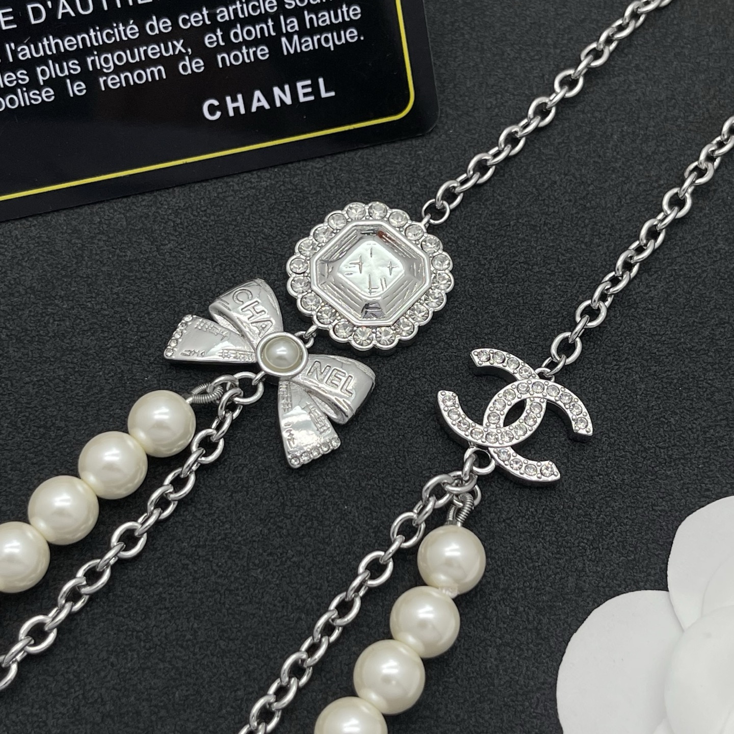 Chanel 蝴蝶結珍珠項鍊 一比一 女款 銀色立體設計 氣質百搭小香風精品| 11 Chanel 蝴蝶結珍珠項鍊 一比一 女款 銀色立體設計 氣質百搭小香風精品
